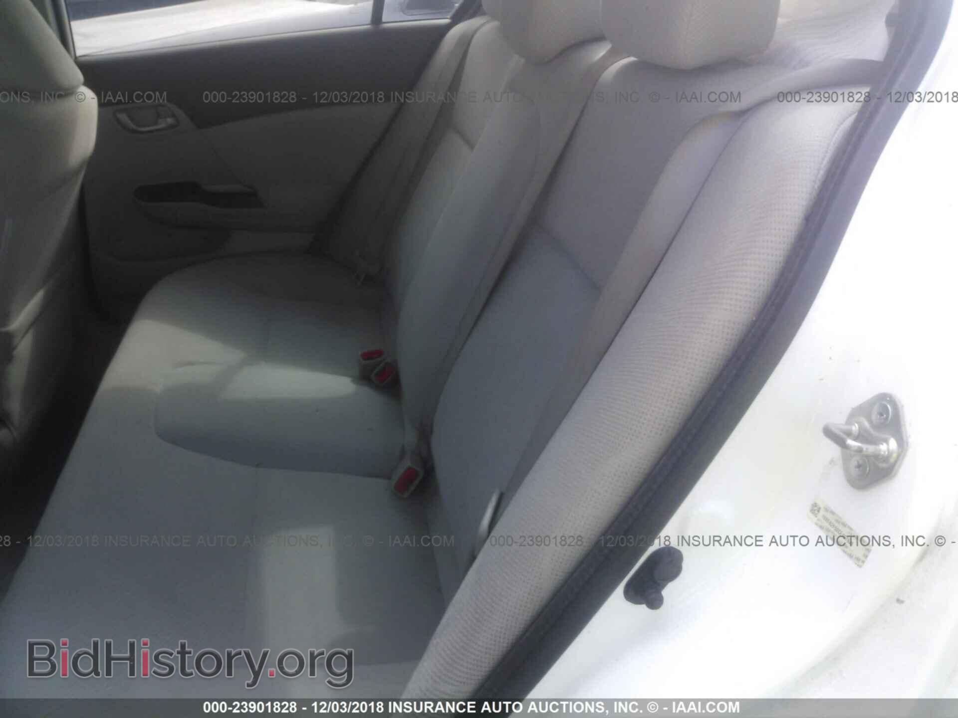 2012 Honda Civic - VIN: 19XFB2F52CE107842 - Photo 8