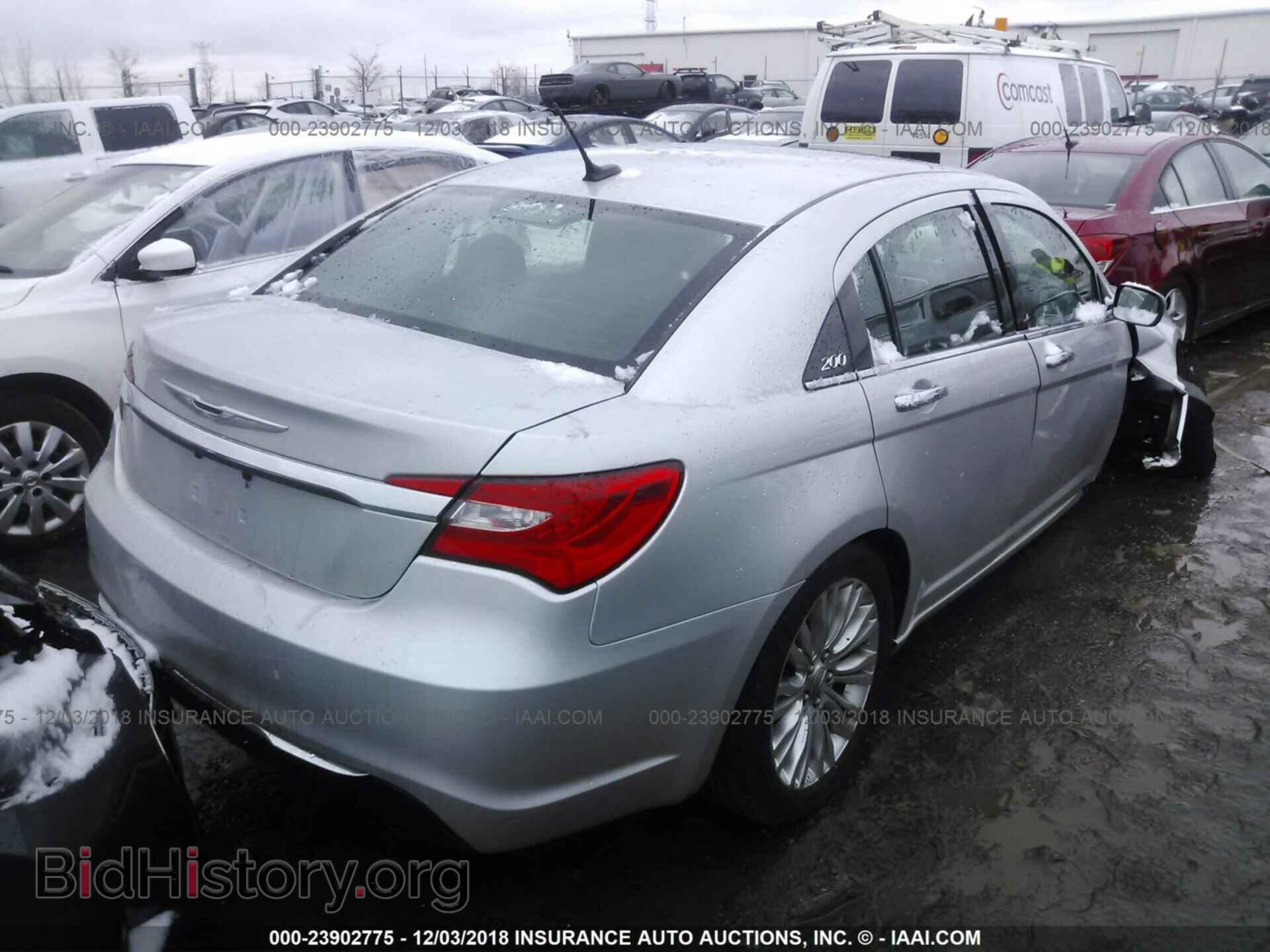 2011 CHRYSLER 200 - VIN: 1C3BC2FG0BN570865 - Photo 4