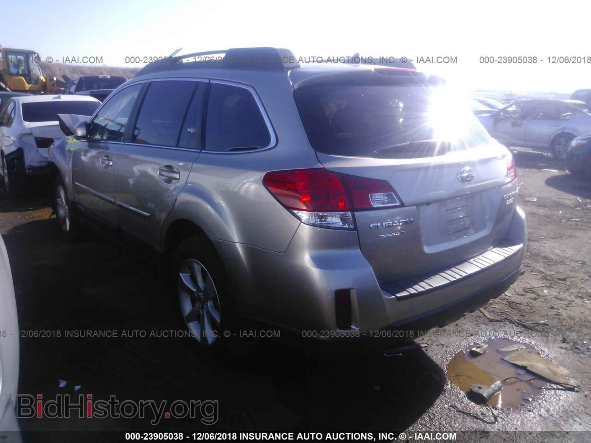 2014 SUBARU OUTBACK - VIN: 4S4BRBLC4E3252433 - Фото 3