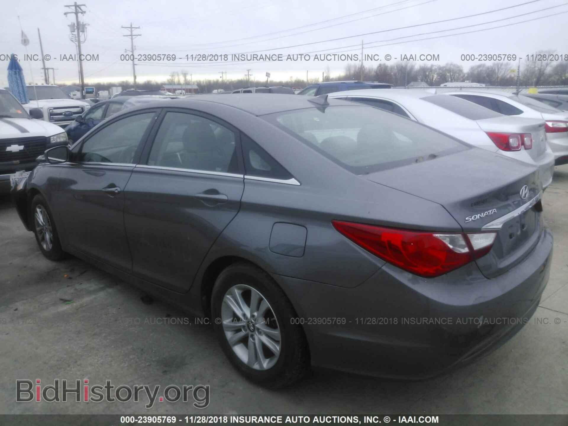 2012 Hyundai Sonata - VIN: 5NPEB4AC2CH491114 - Фото 3