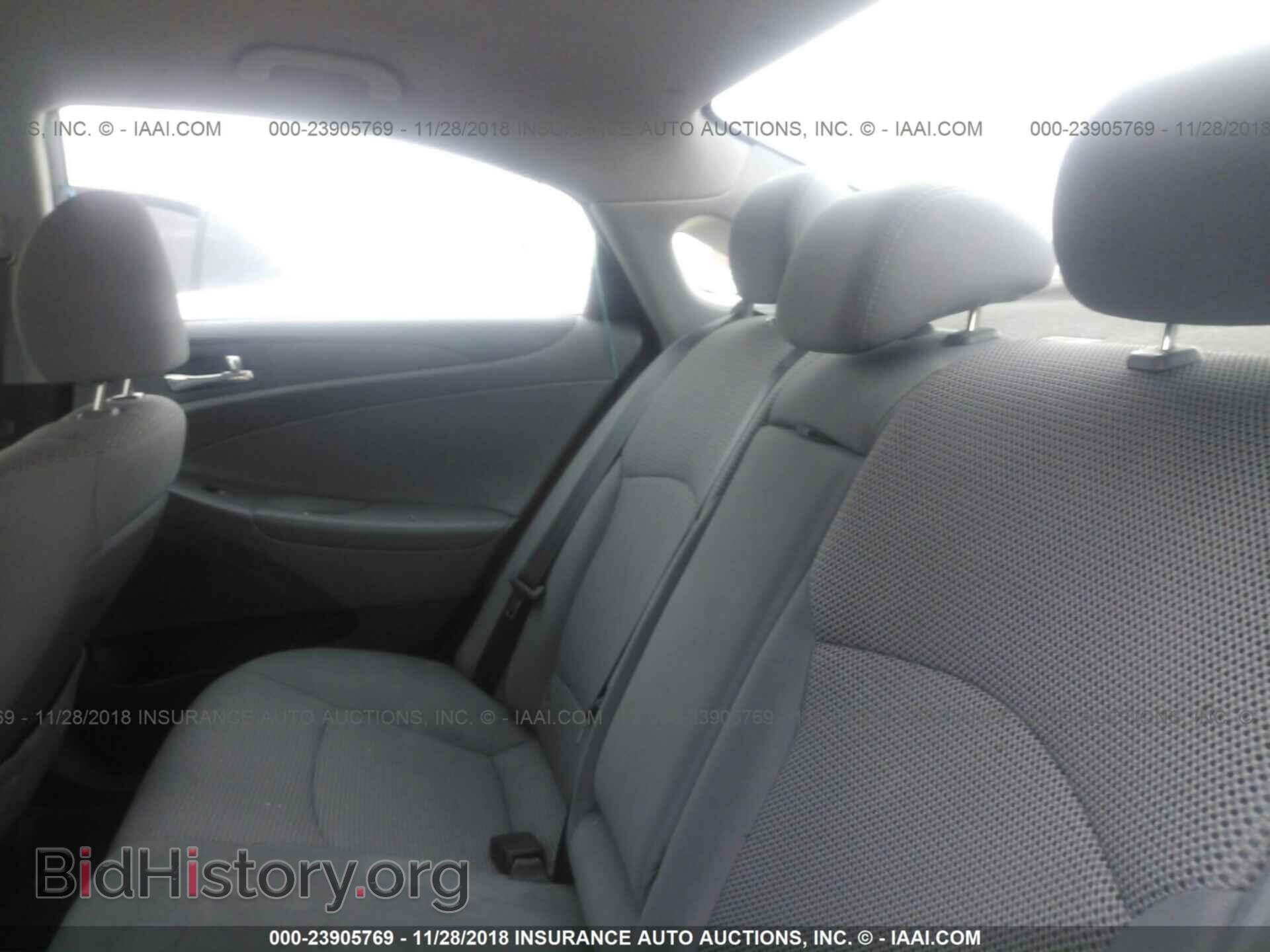 2012 Hyundai Sonata - VIN: 5NPEB4AC2CH491114 - Фото 8