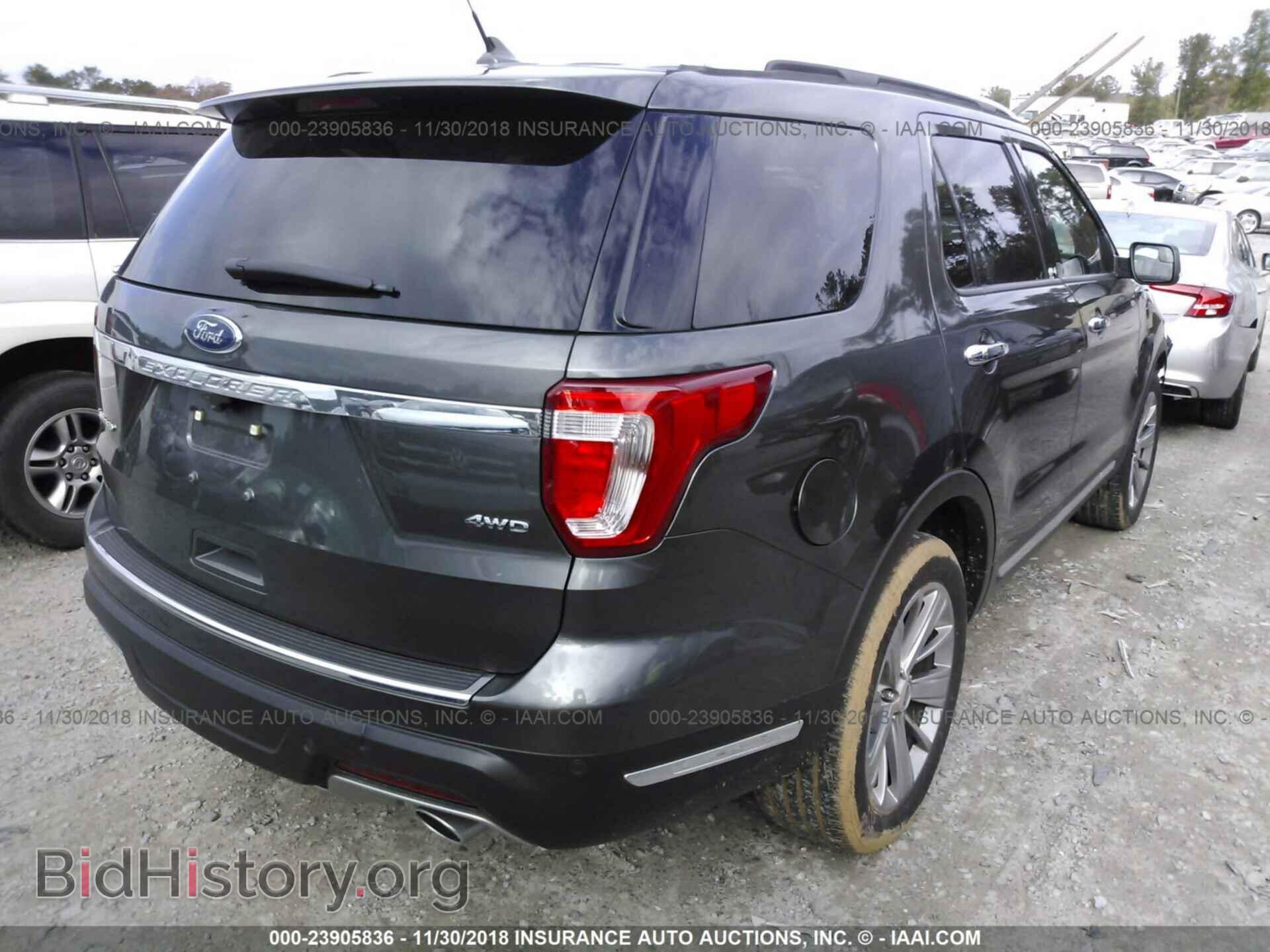 2018 Ford Explorer - VIN: 1FM5K8F87JGB13282 - Фото 4