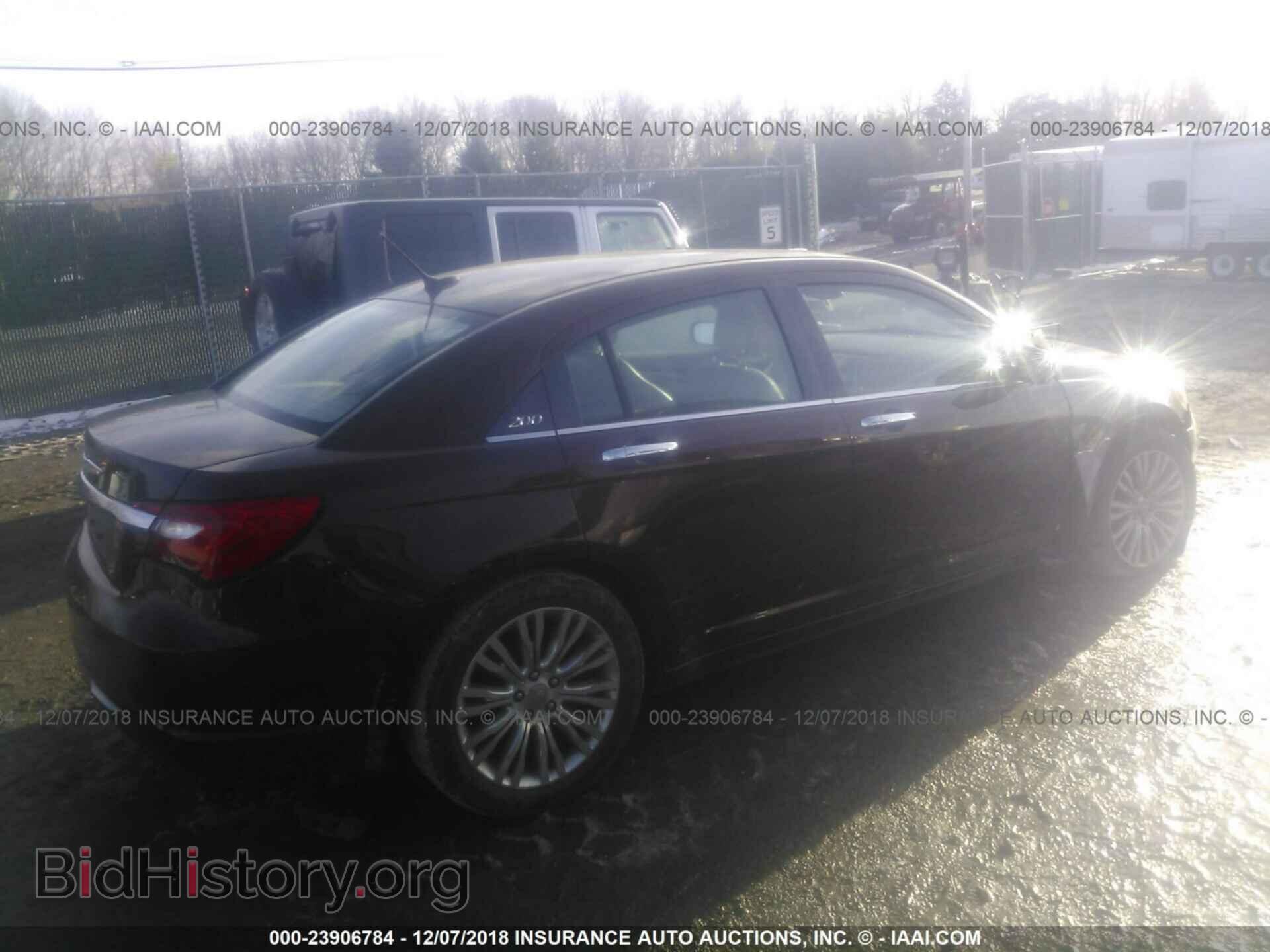 2013 CHRYSLER 200 - VIN: 1C3CCBCG6DN629932 - Photo 4