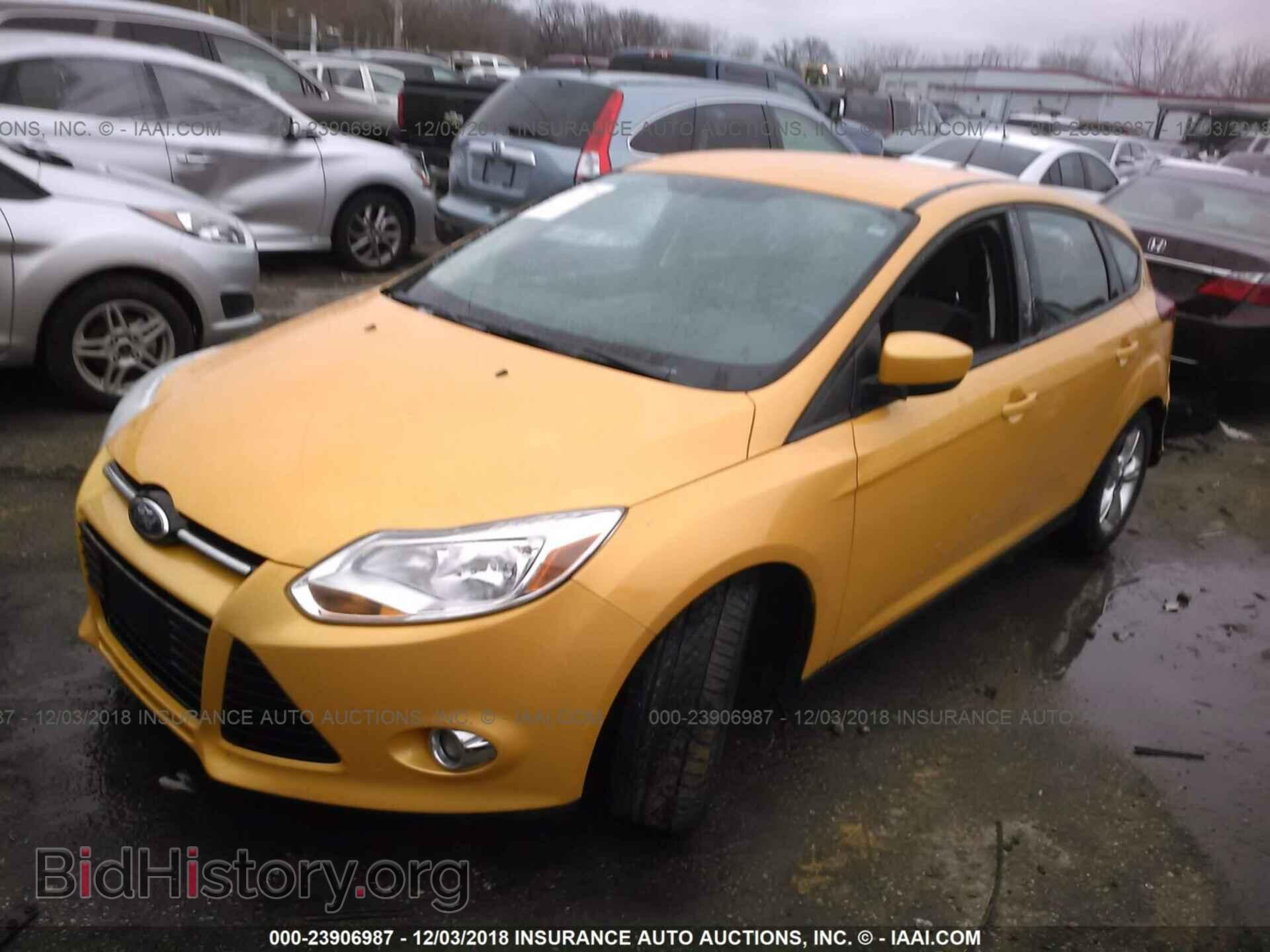 2012 Ford Focus - VIN: 1FAHP3K26CL210318 - Photo 2