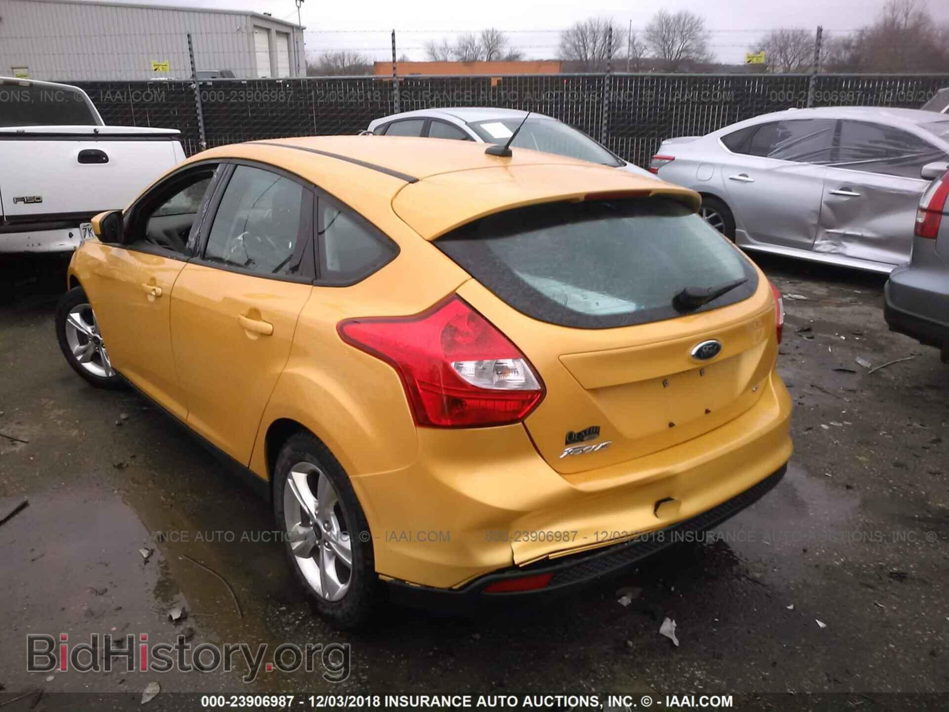 2012 Ford Focus - VIN: 1FAHP3K26CL210318 - Photo 3