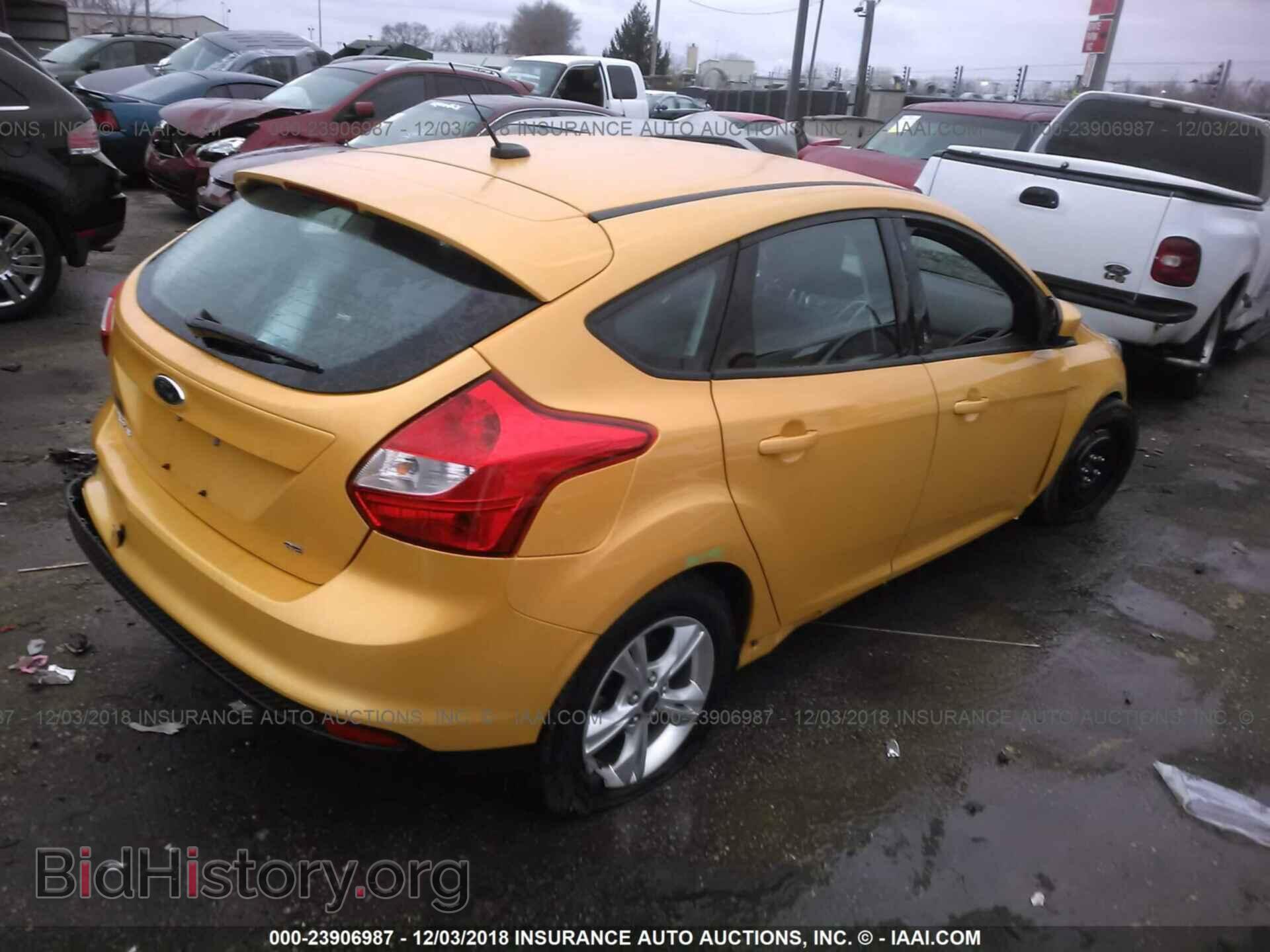 2012 Ford Focus - VIN: 1FAHP3K26CL210318 - Photo 4