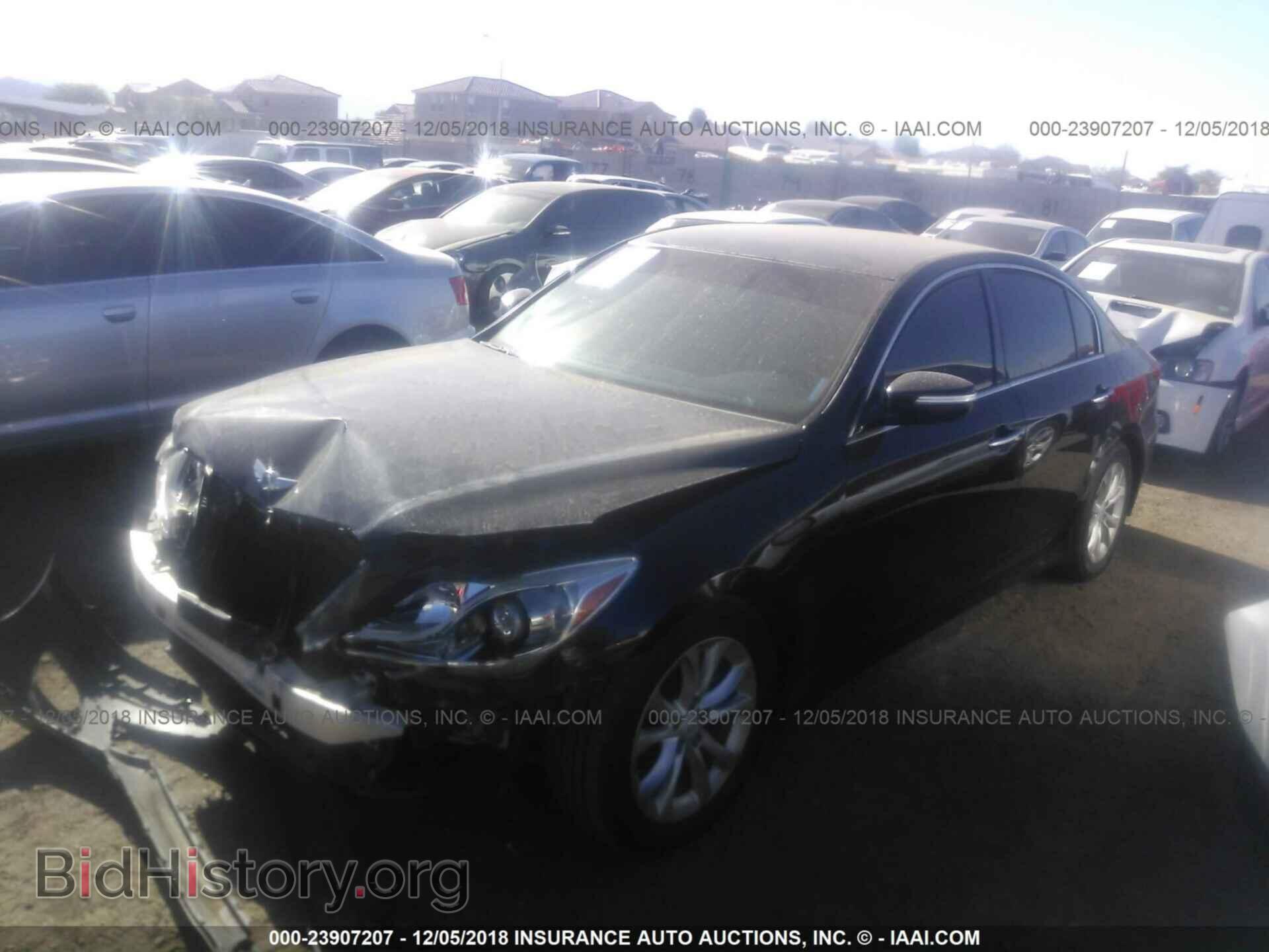 2012 Hyundai Genesis - VIN: KMHGC4DD6CU154571 - Фото 2