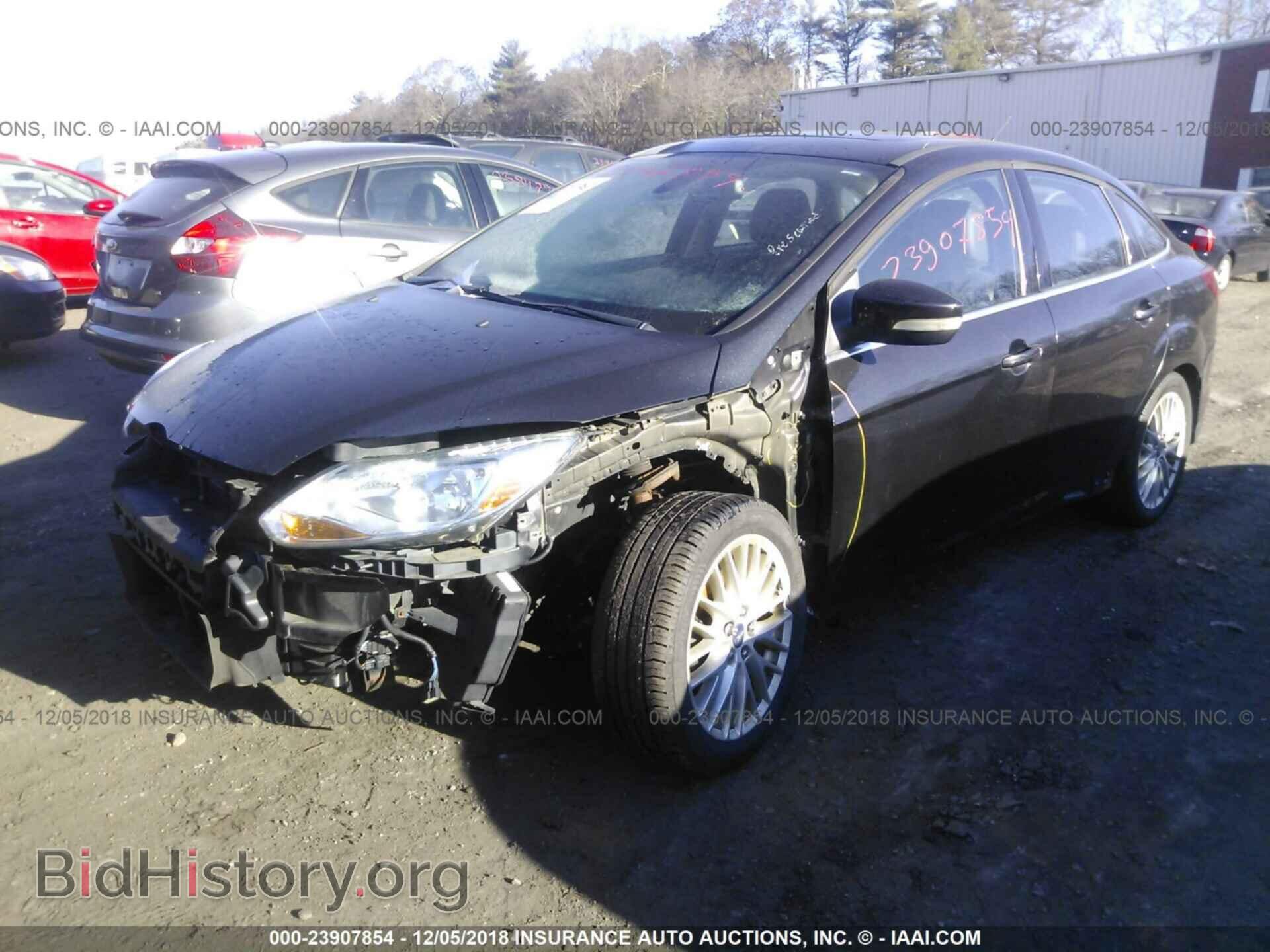 2012 Ford Focus - VIN: 1FAHP3H2XCL393424 - Photo 2