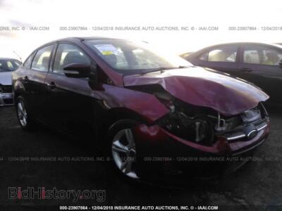 2013 Ford FOCUS, красный — VIN 1FADP3F28DL300063, IAAI