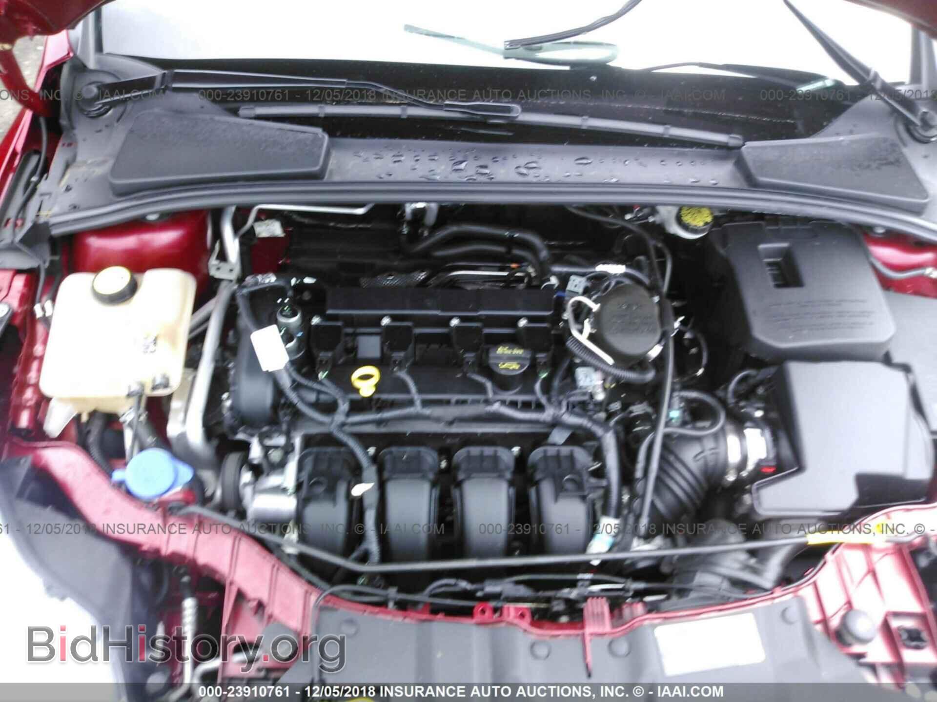 2012 Ford Focus - VIN: 1FAHP3K24CL244371 - Photo 10
