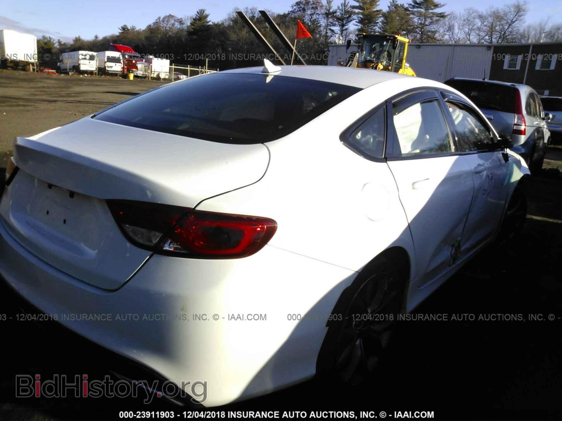 2015 CHRYSLER 200 - VIN: 1C3CCCDG3FN567221 - Фото 4
