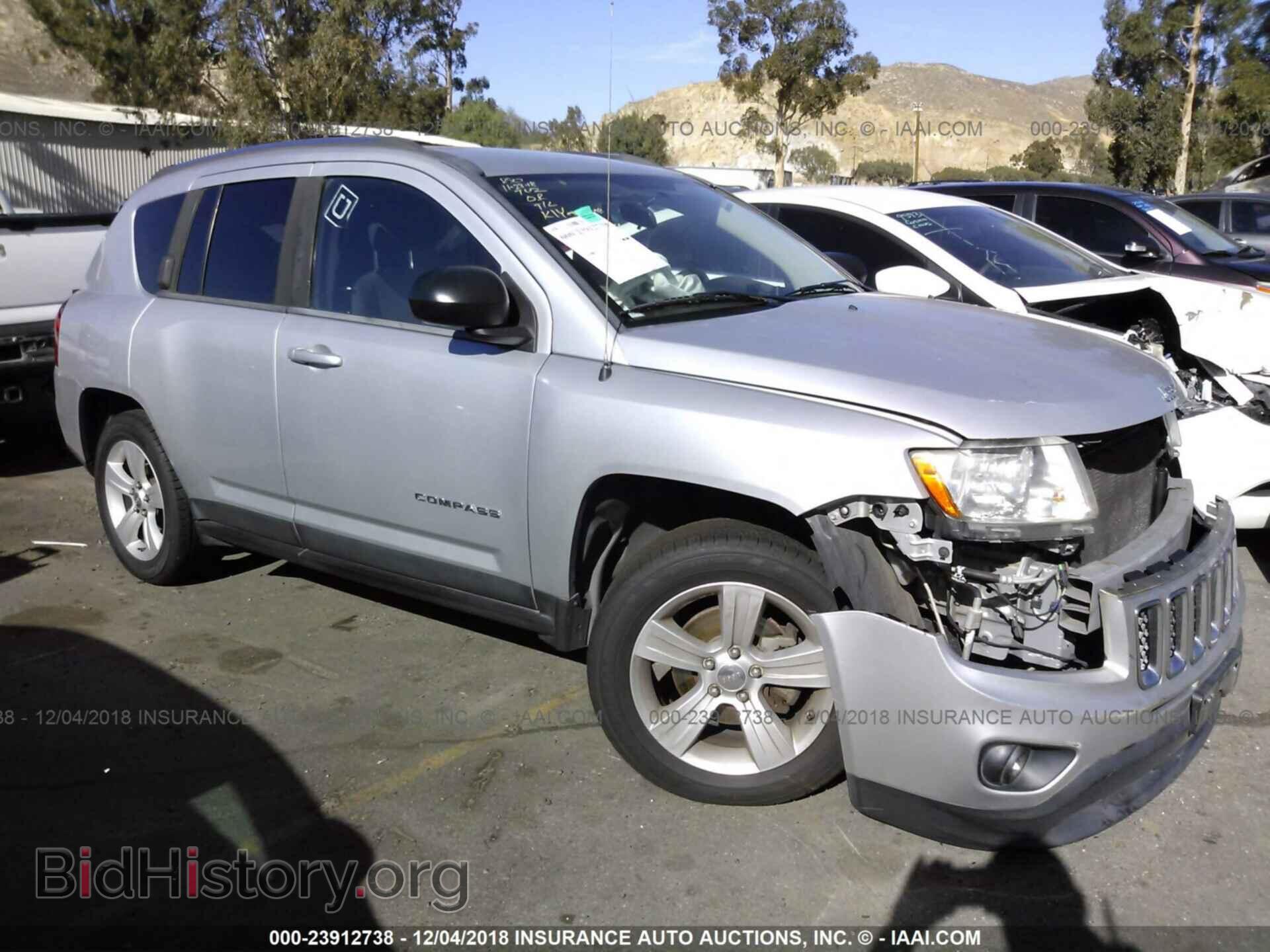 Фотография 1J4NF1FB3BD148474 - Jeep Compass 2011