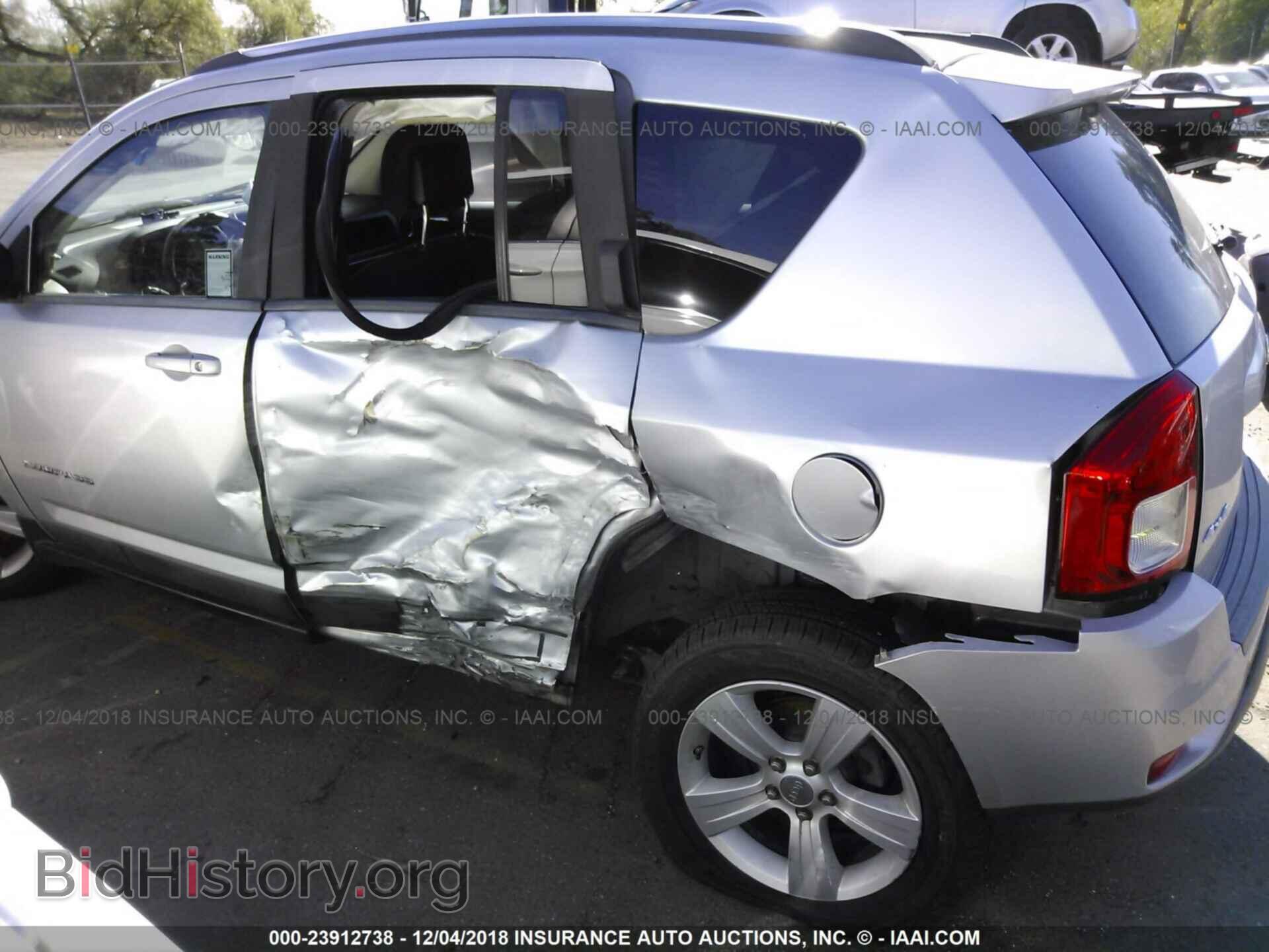 2011 Jeep Compass - VIN: 1J4NF1FB3BD148474 - Фото 6