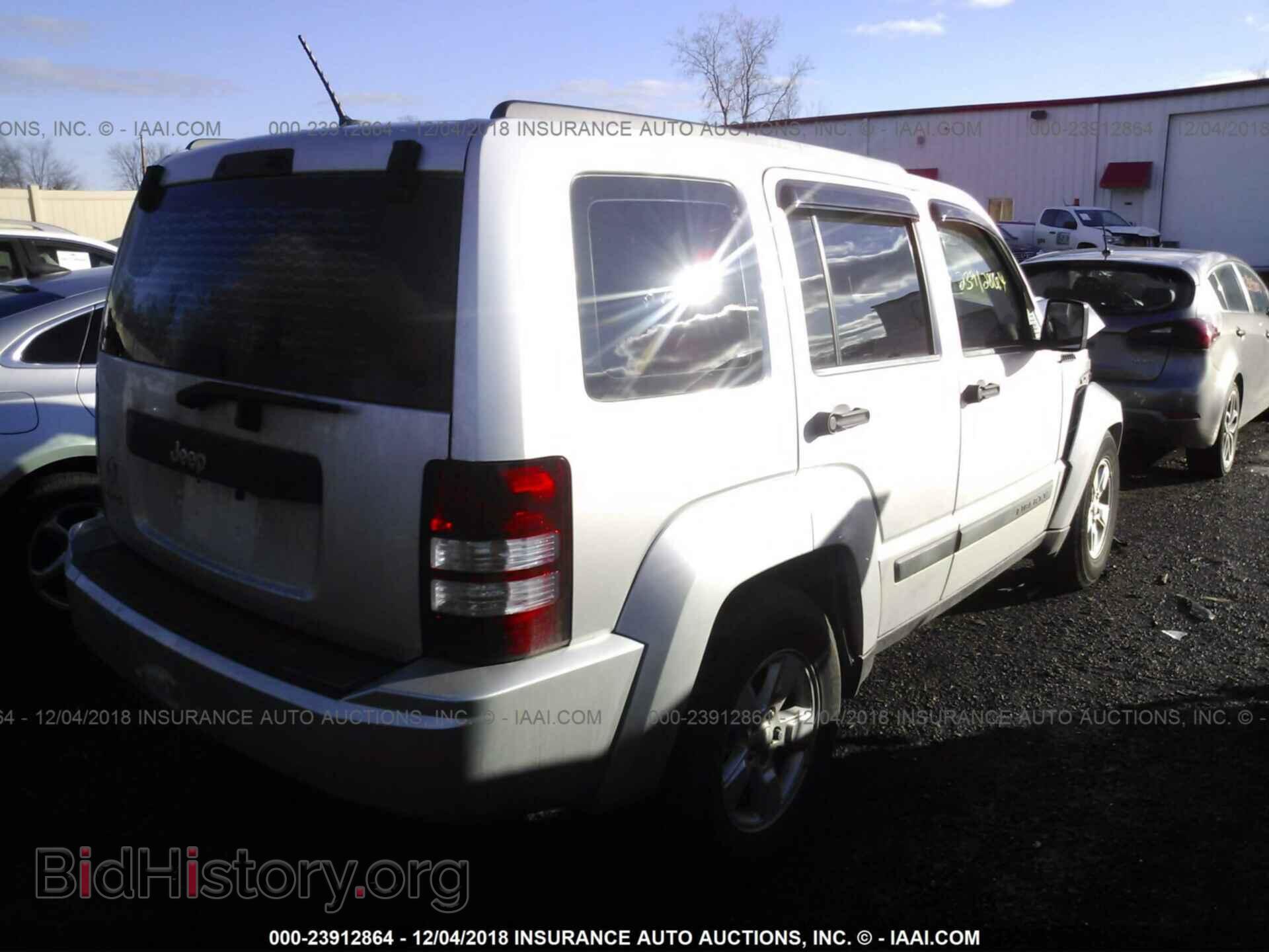 2009 JEEP LIBERTY - VIN: 1J8GN28K79W551174 - Фото 4