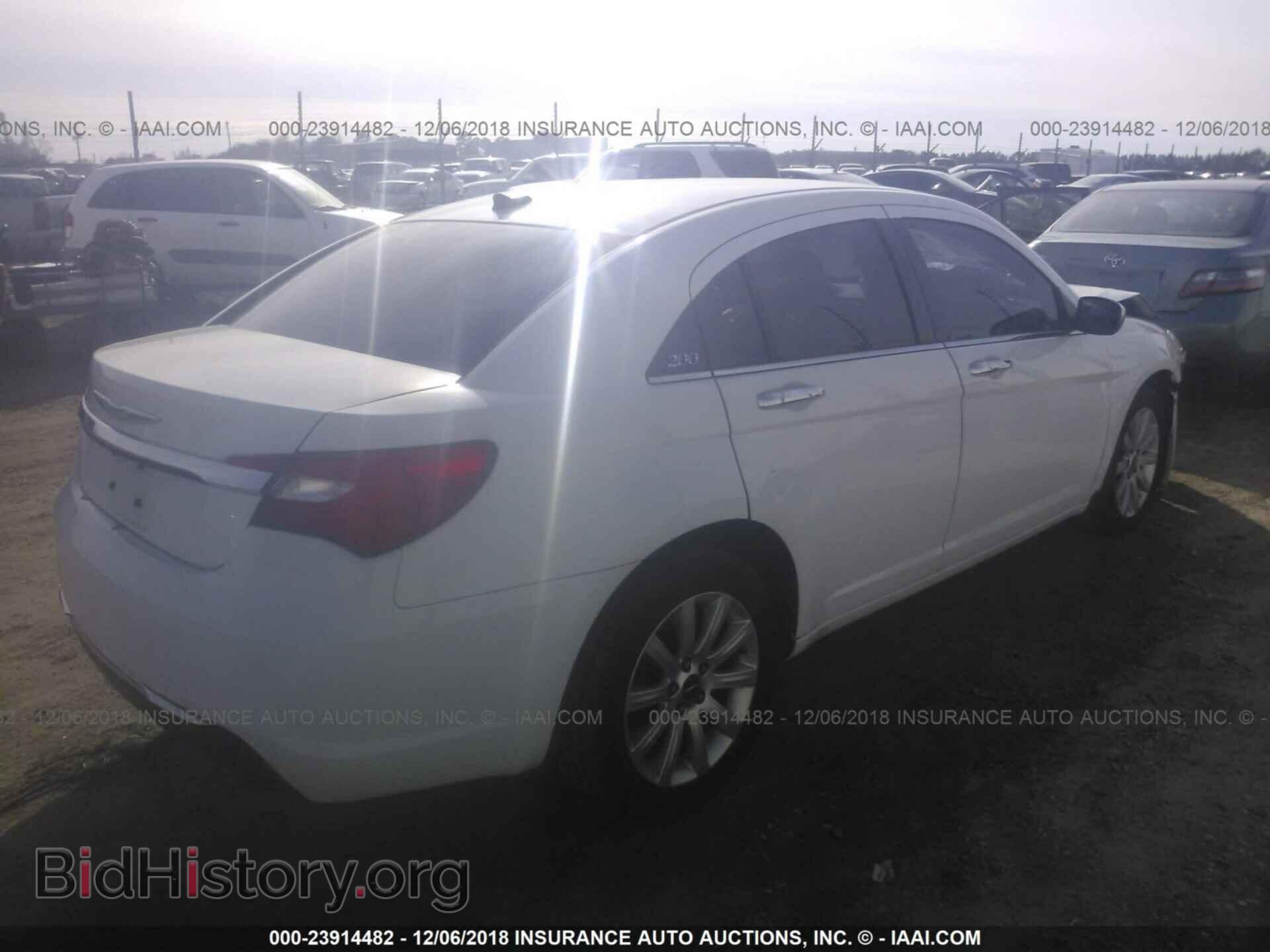 2013 CHRYSLER 200 - VIN: 1C3CCBCG8DN521005 - Фото 4