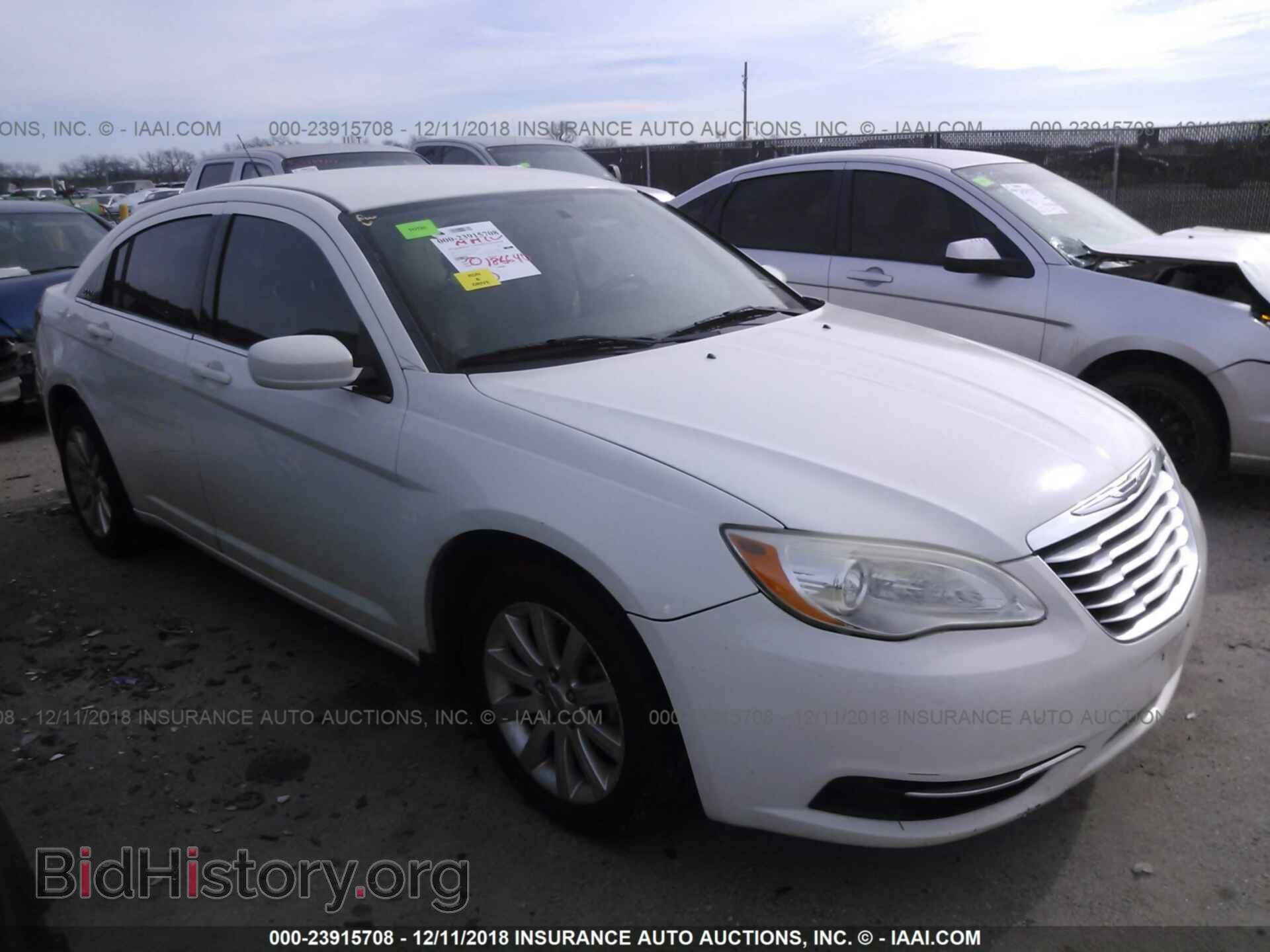 Photo 1C3BC1FB0BN514035 - CHRYSLER 200 2011