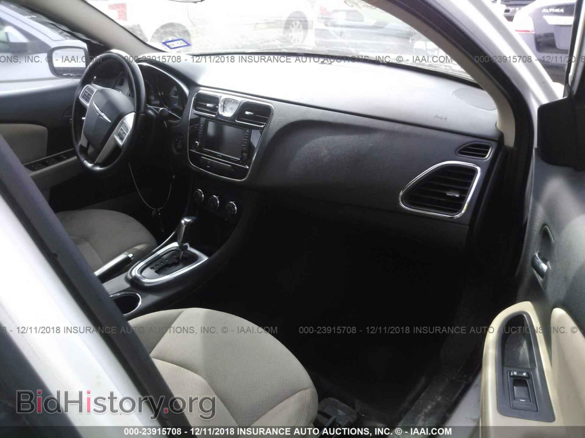 2011 CHRYSLER 200 - VIN: 1C3BC1FB0BN514035 - Фото 5
