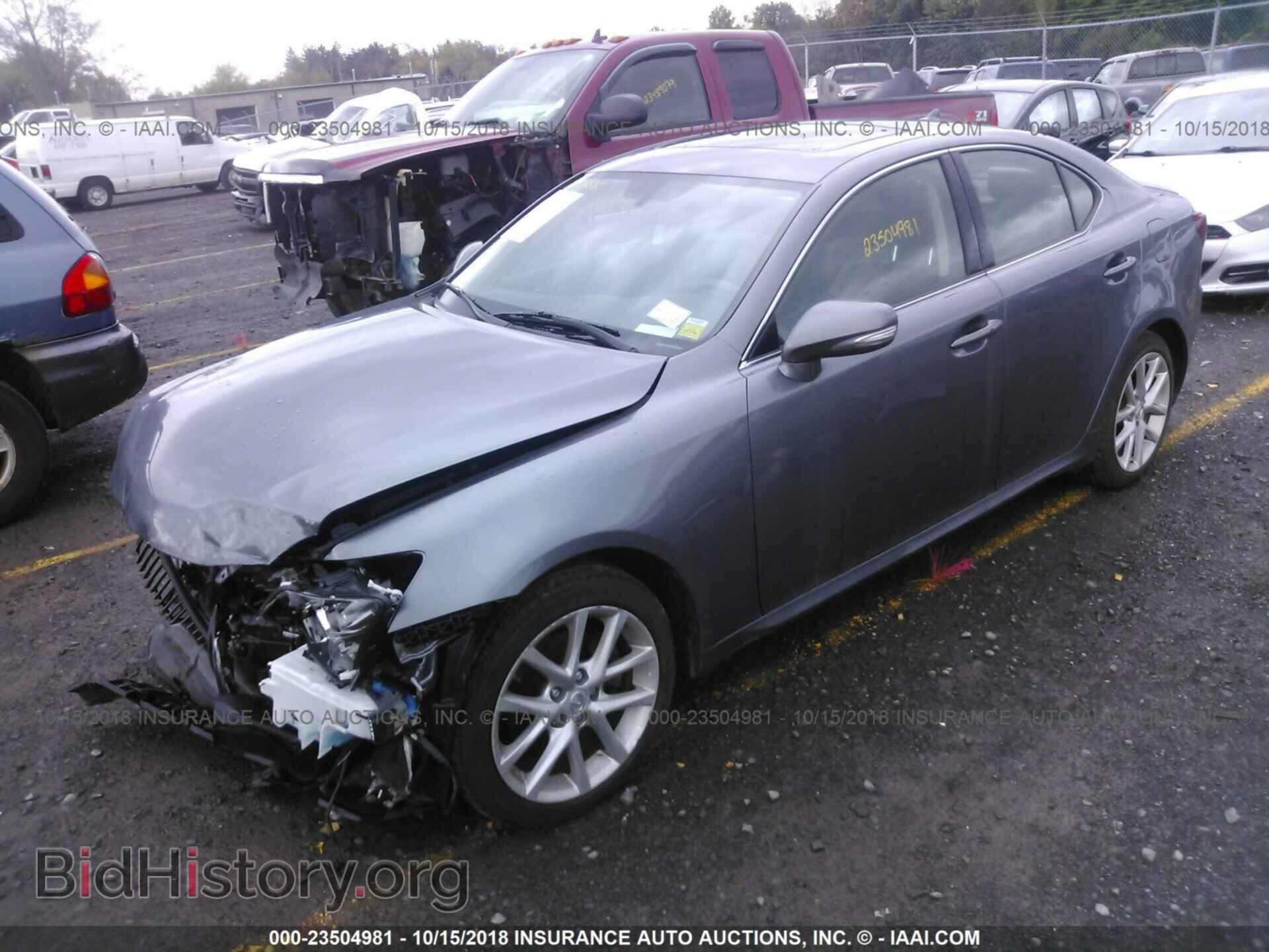 2013 LEXUS IS - VIN: JTHCF5C28D5062033 - Photo 2