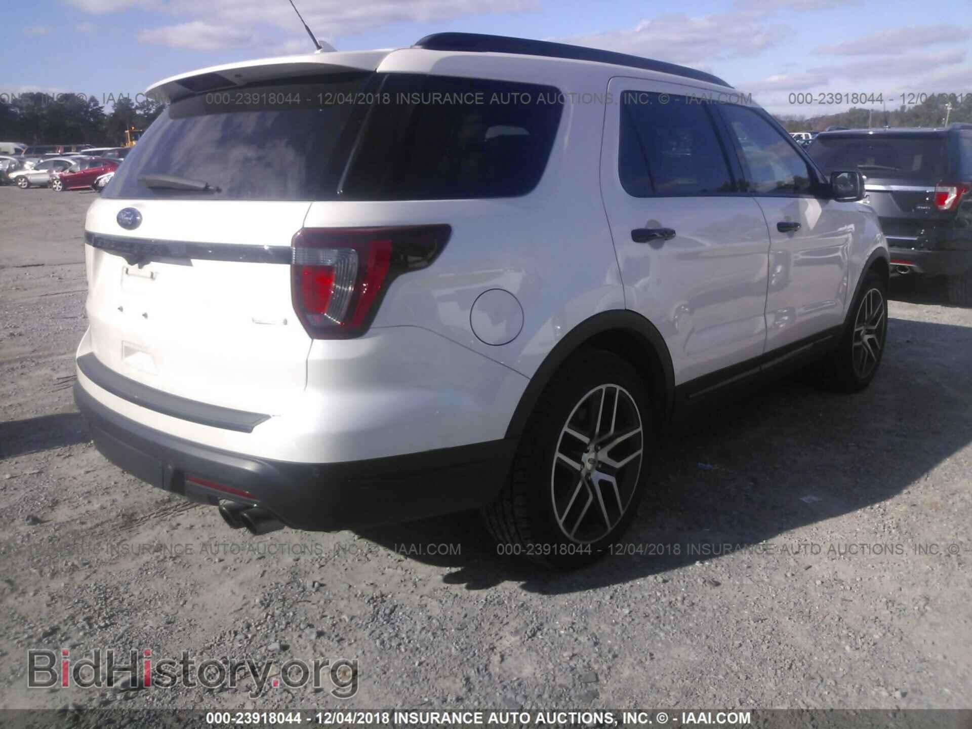 2018 Ford Explorer - VIN: 1FM5K8GT1JGB13457 - Фото 4