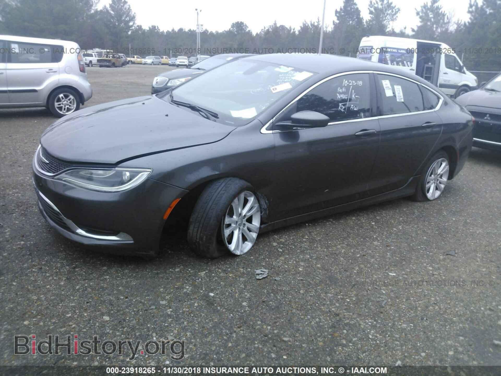 2015 Chrysler 200 - VIN: 1C3CCCAB3FN753477 - Фото 2