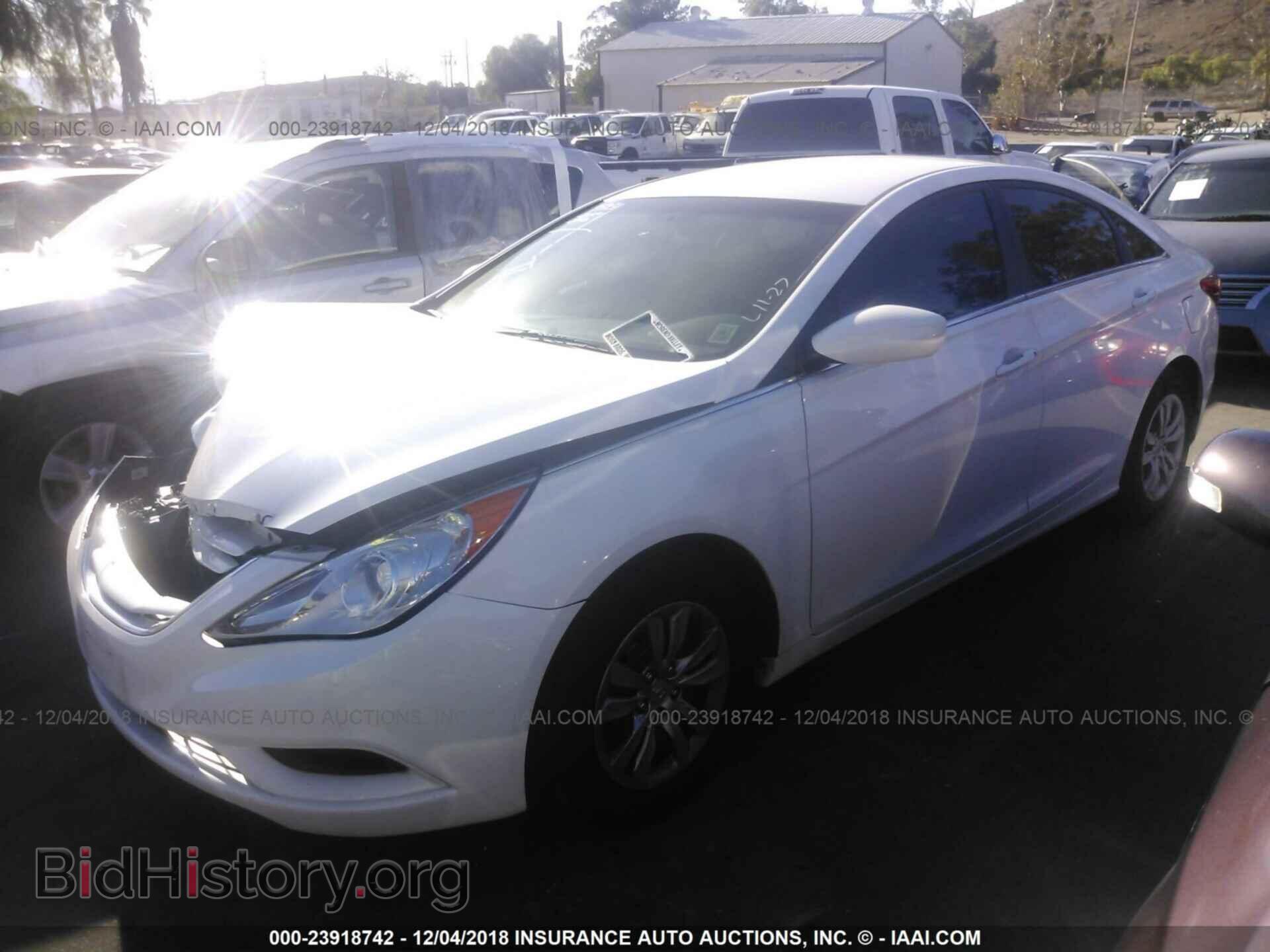 2012 Hyundai Sonata - VIN: 5NPEB4ACXCH419030 - Фото 2