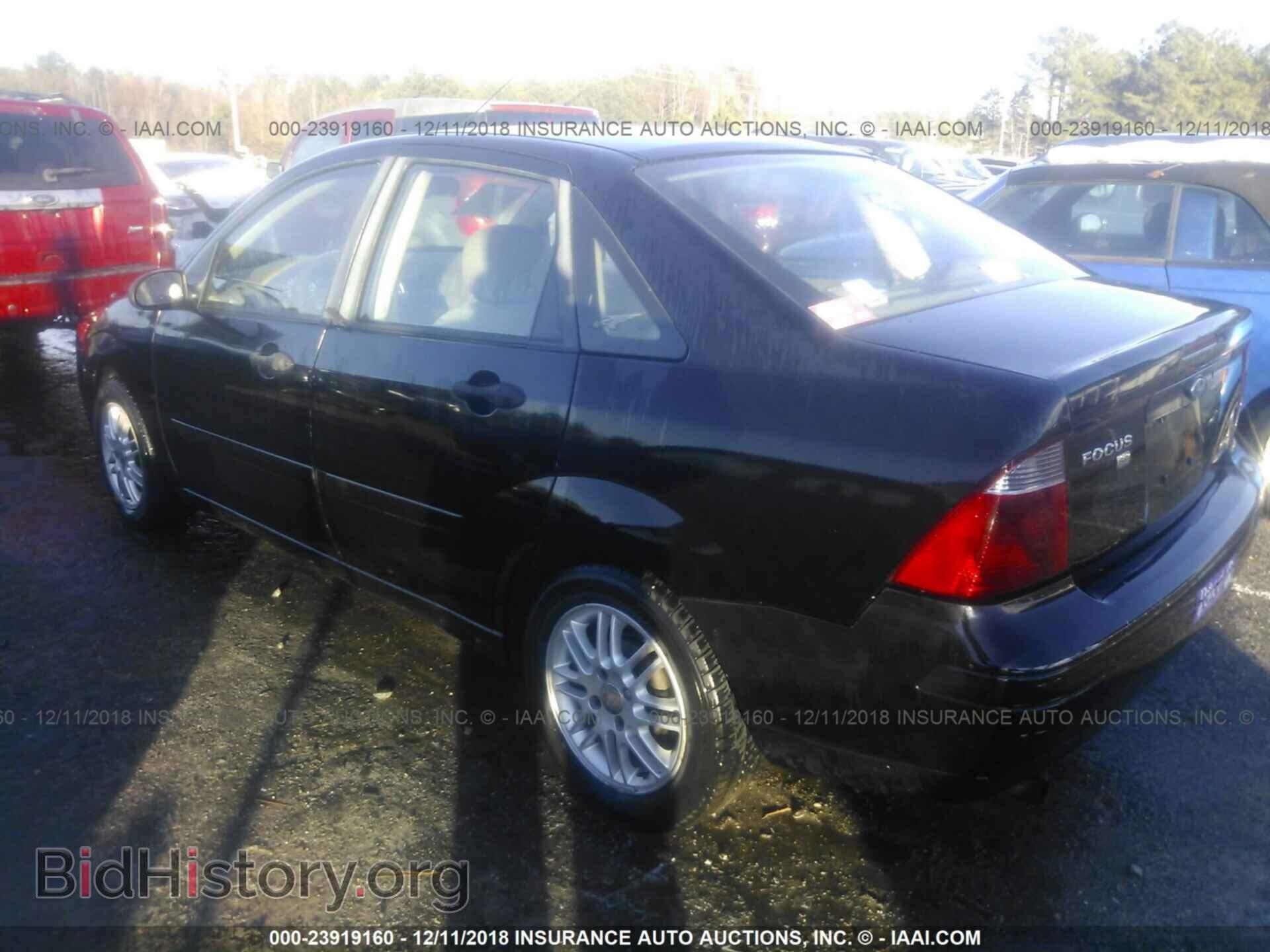 2007 FORD FOCUS - VIN: 1FAFP34N67W308042 - Фото 3