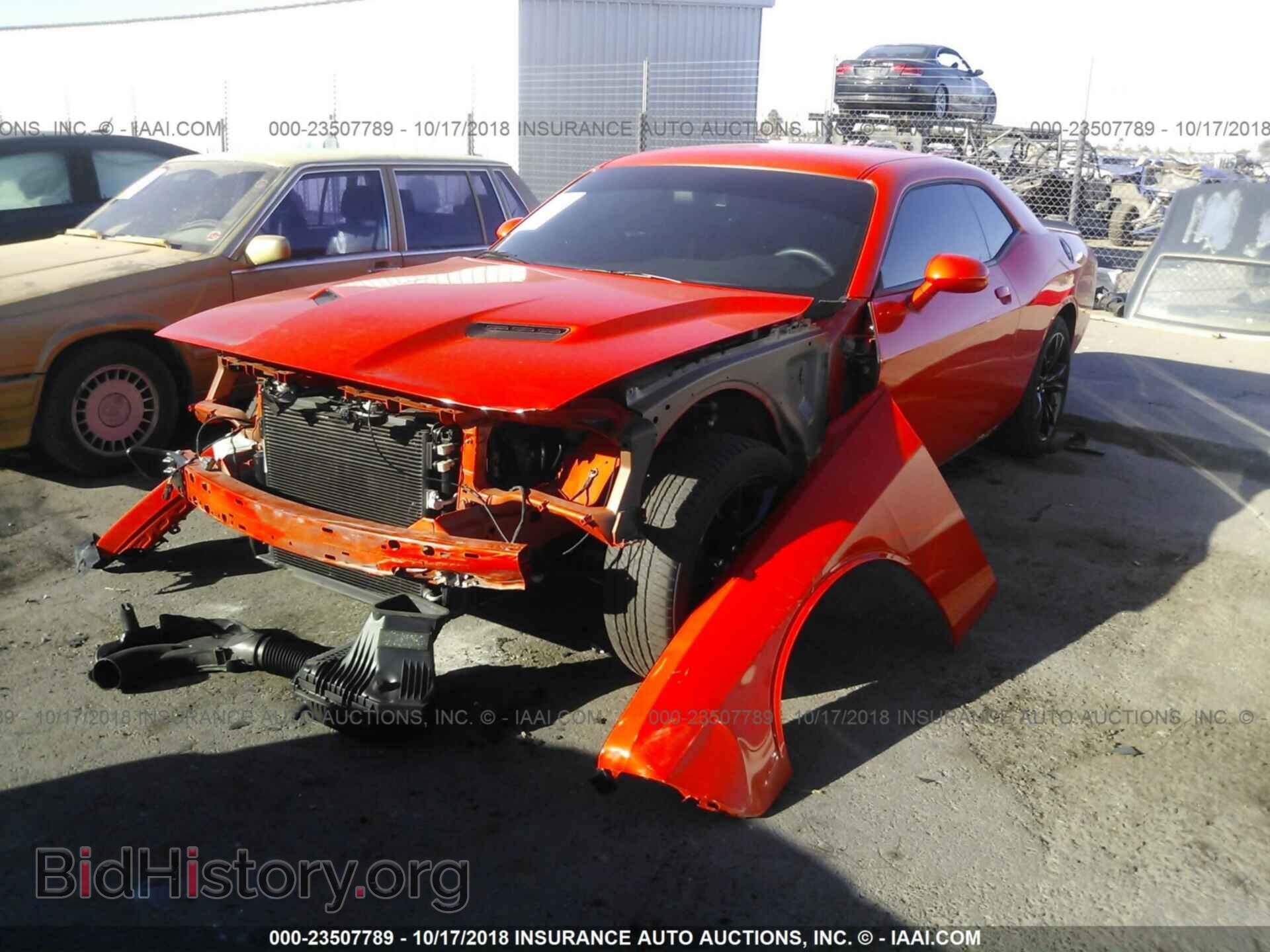 2018 DODGE CHALLENGER - VIN: 2C3CDZAG3JH177774 - Фото 2