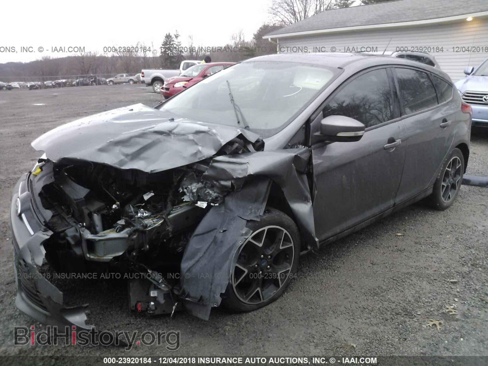 2012 Ford Focus - VIN: 1FAHP3K24CL118642 - Photo 2
