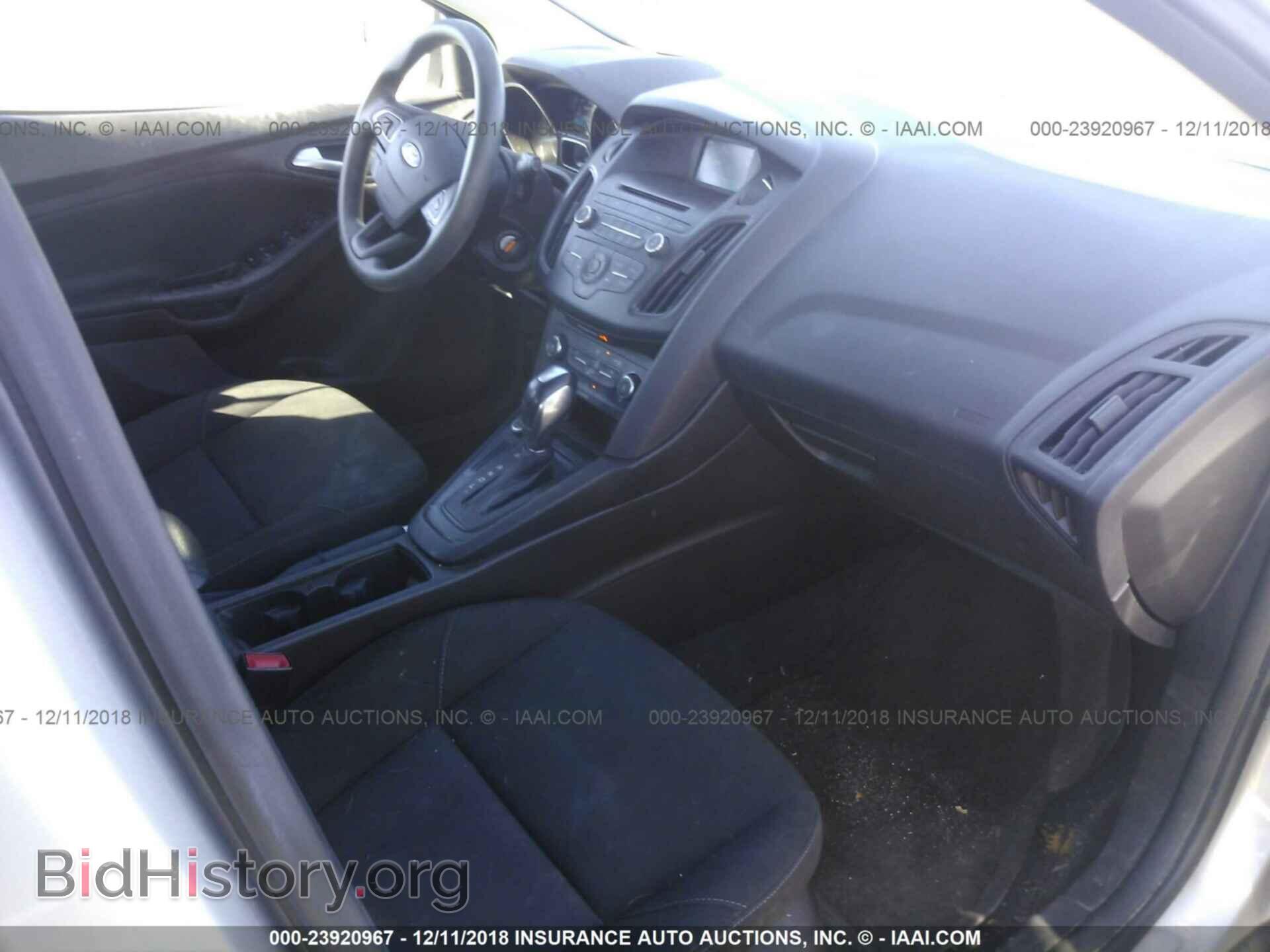 2015 Ford Focus - VIN: 1FADP3K29FL281791 - Photo 5