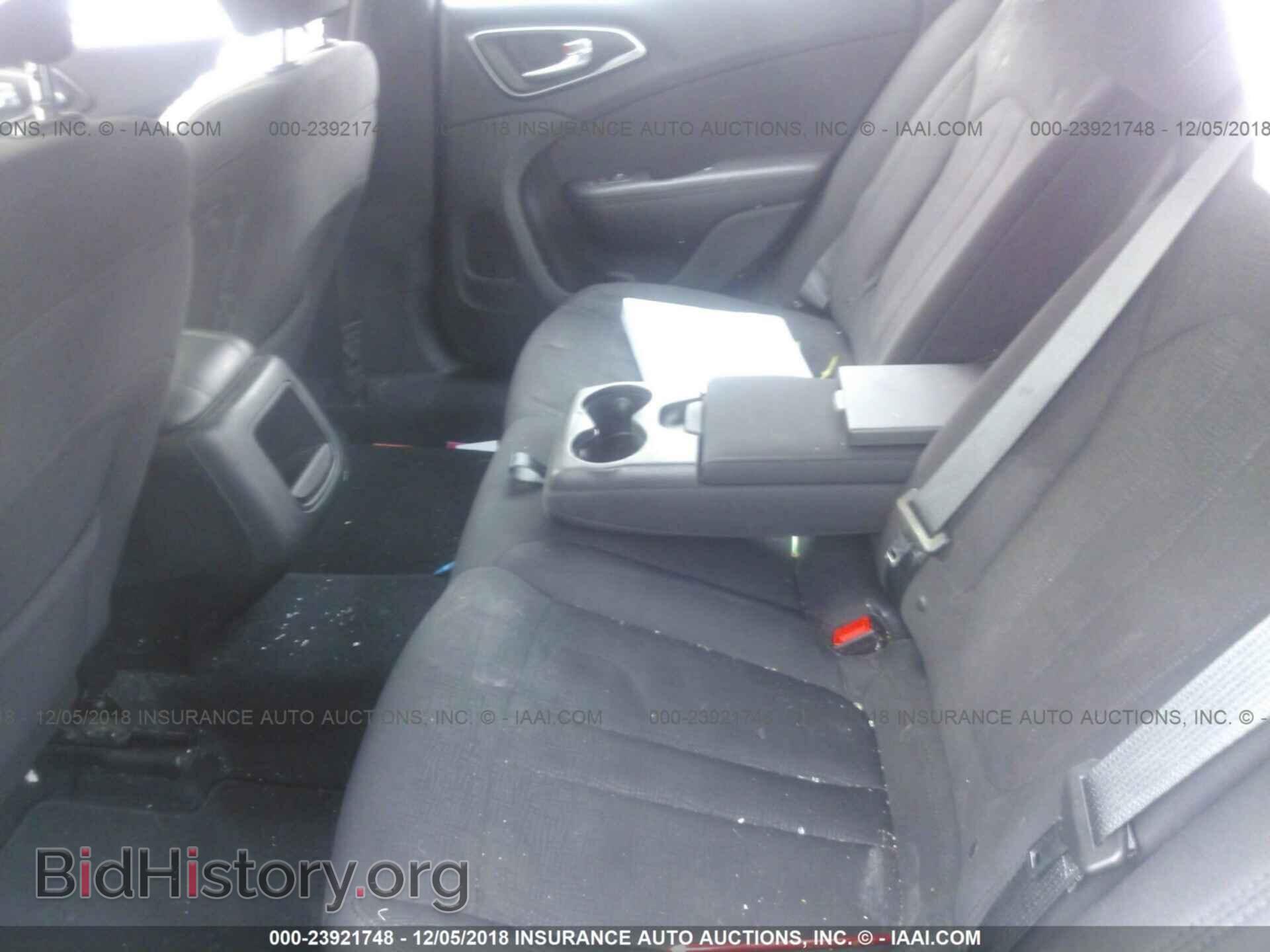 2015 CHRYSLER 200 - VIN: 1C3CCCAB1FN561135 - Photo 8
