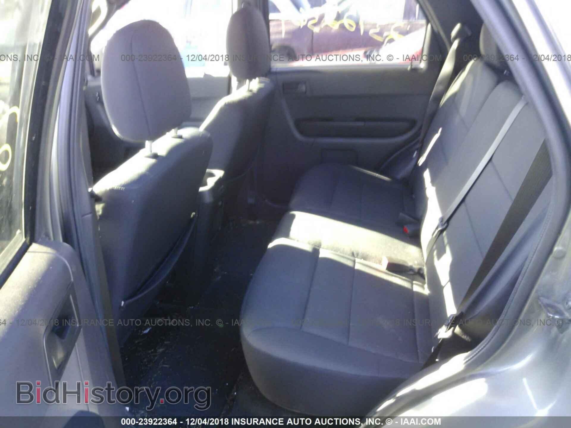 2011 FORD ESCAPE - VIN: 1FMCU0DG0BKA29056 - Фото 8