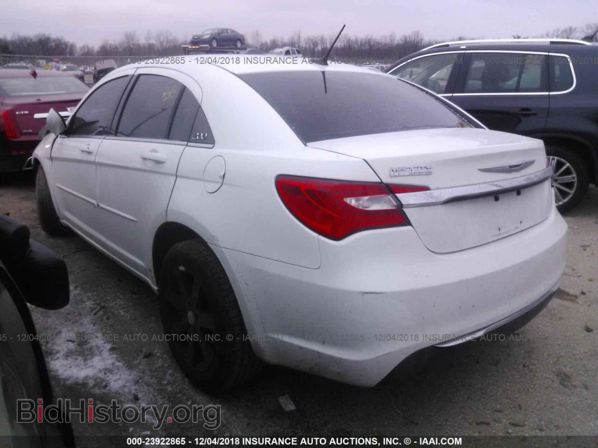 2012 CHRYSLER 200 - VIN: 1C3CCBAB9CN271621 - Фото 3