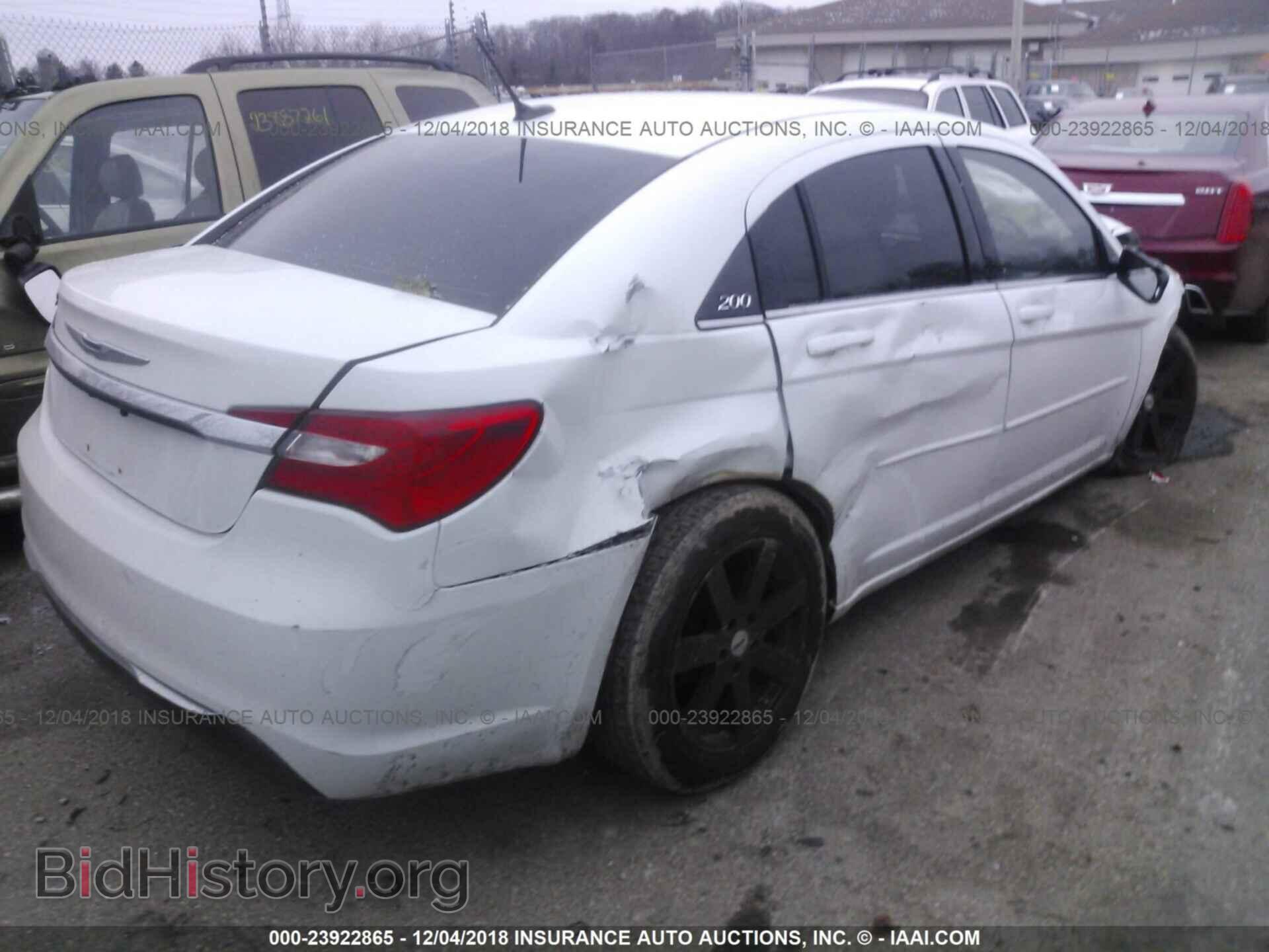 2012 CHRYSLER 200 - VIN: 1C3CCBAB9CN271621 - Фото 4