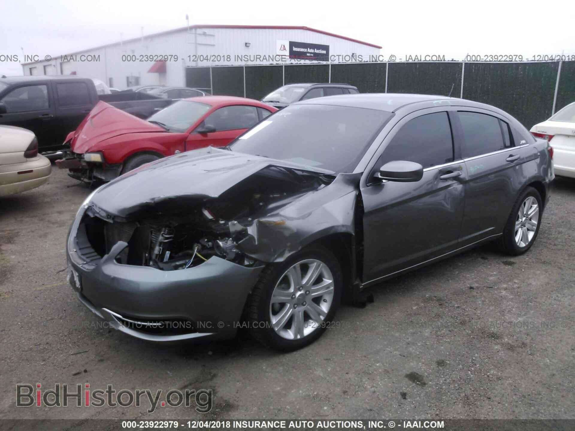 2012 CHRYSLER 200 - VIN: 1C3CCBBB8CN130764 - Фото 2