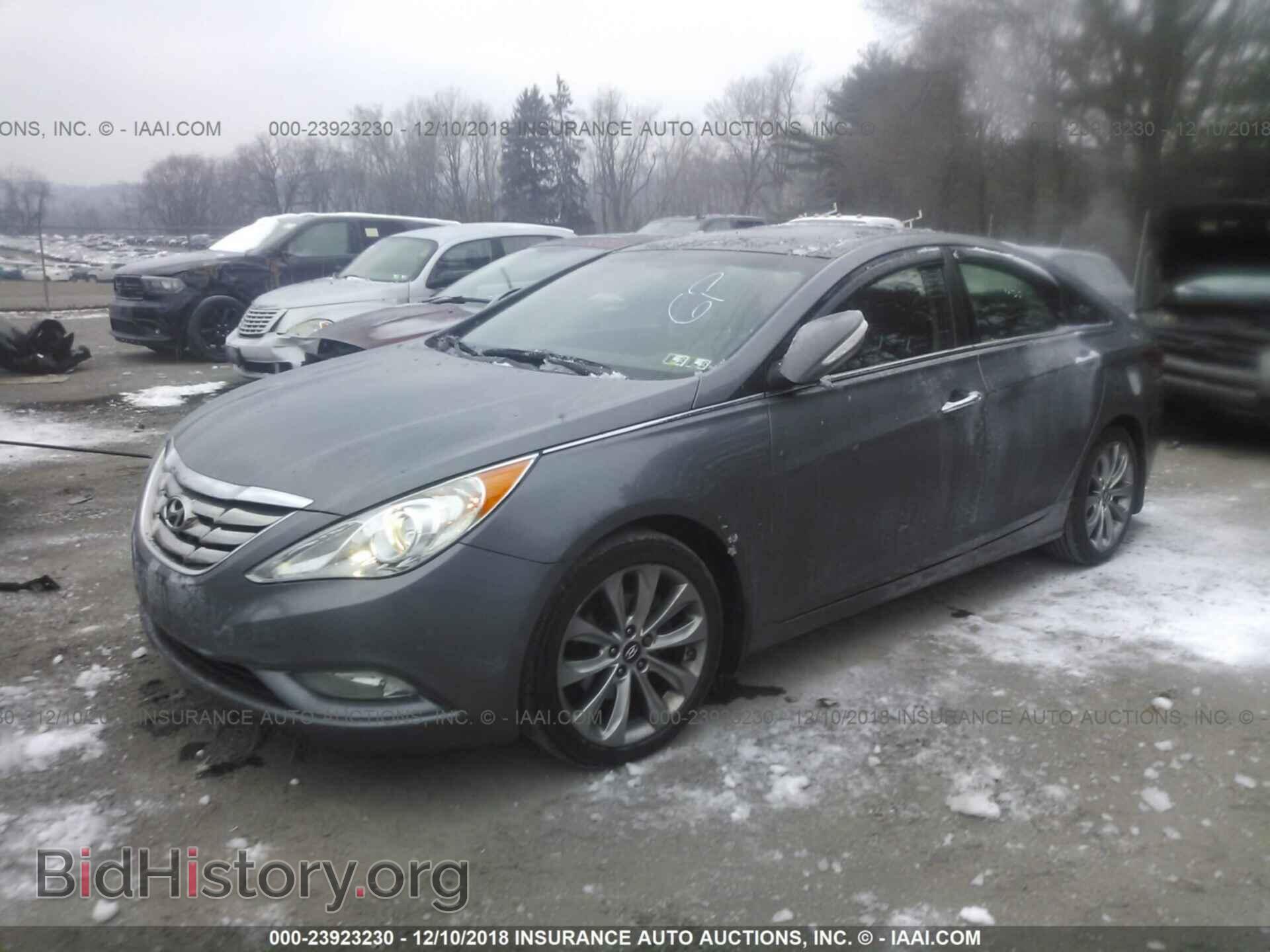 2012 Hyundai Sonata - VIN: 5NPEC4AB7CH362807 - Фото 2