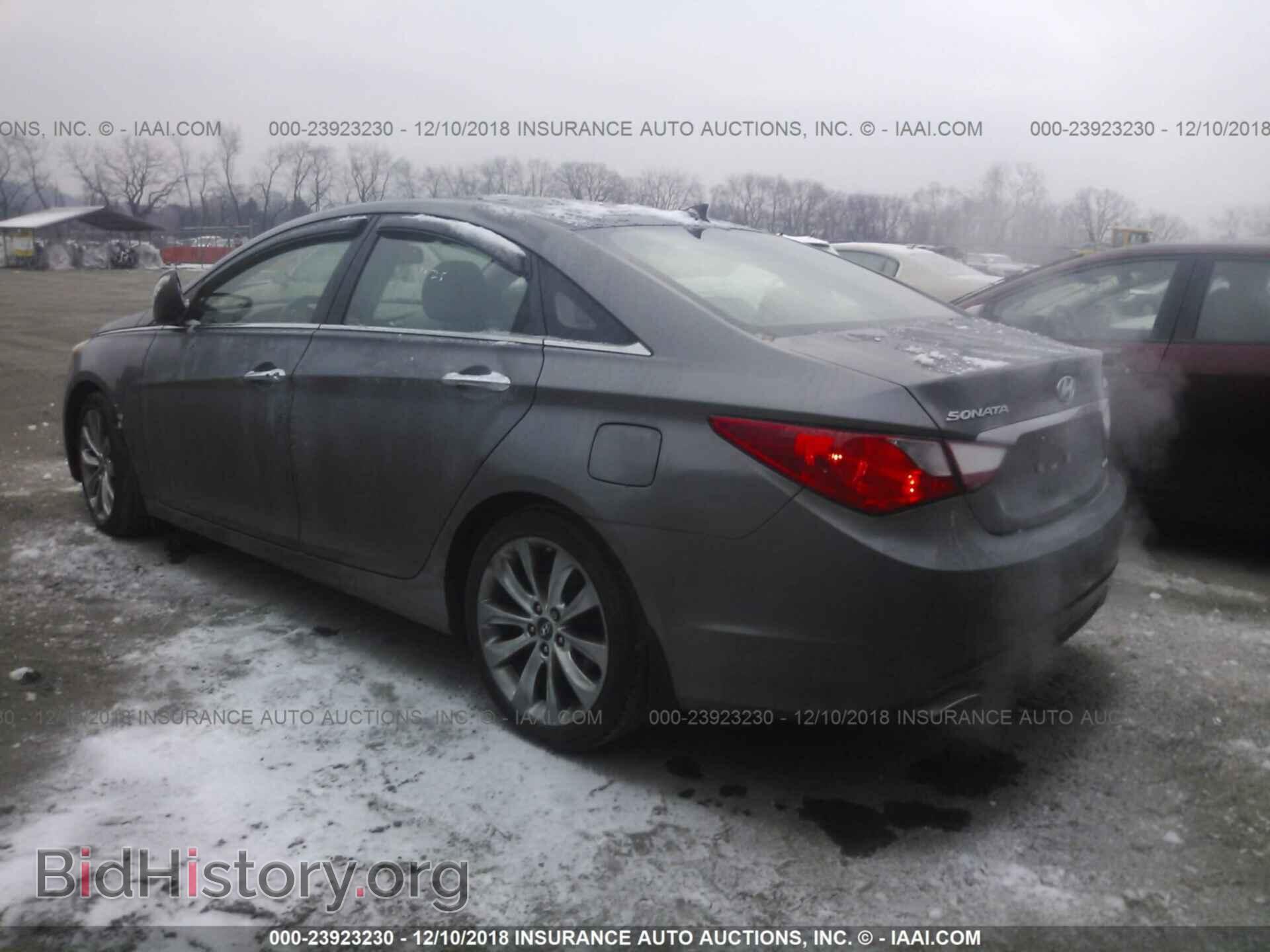 2012 Hyundai Sonata - VIN: 5NPEC4AB7CH362807 - Фото 3