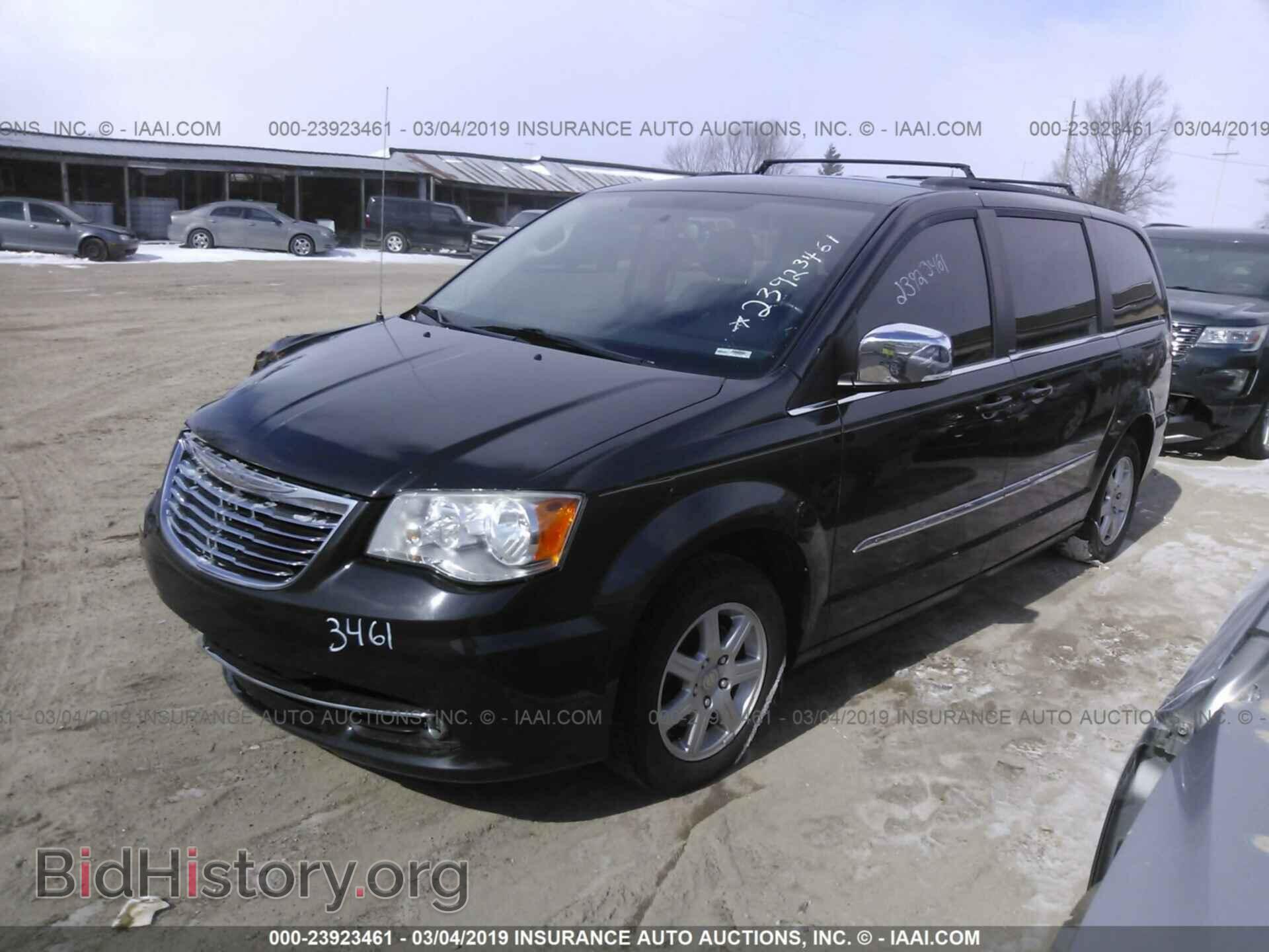 2012 CHRYSLER TOWN & COUNTRY - VIN: 2C4RC1CG3CR150708 - Фото 2