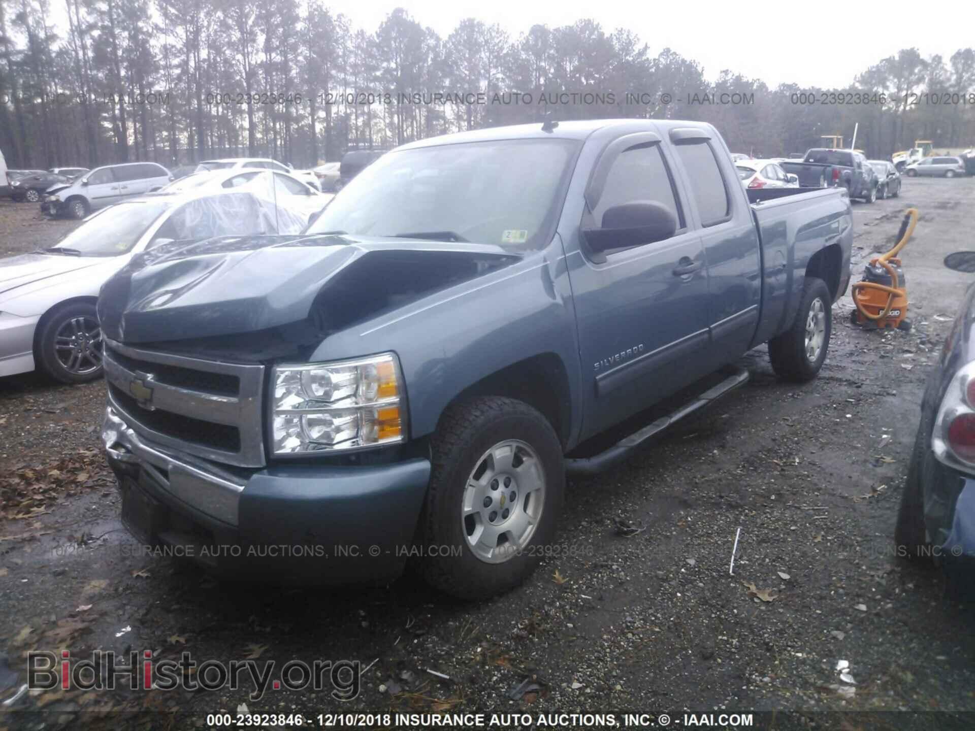 2010 CHEVROLET SILVERADO - VIN: 1GCSCSE05AZ200423 - Фото 2