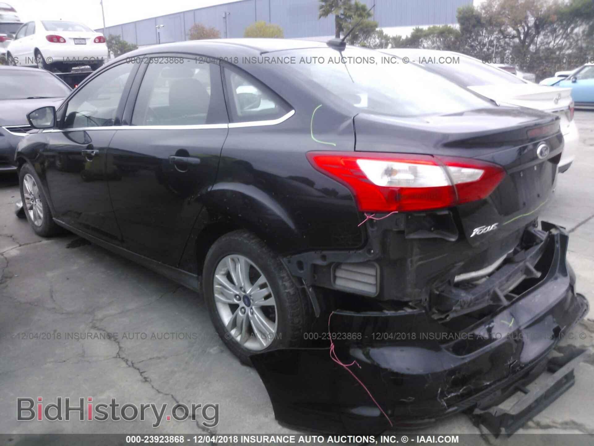 2012 Ford Focus - VIN: 1FAHP3H27CL436679 - Photo 3