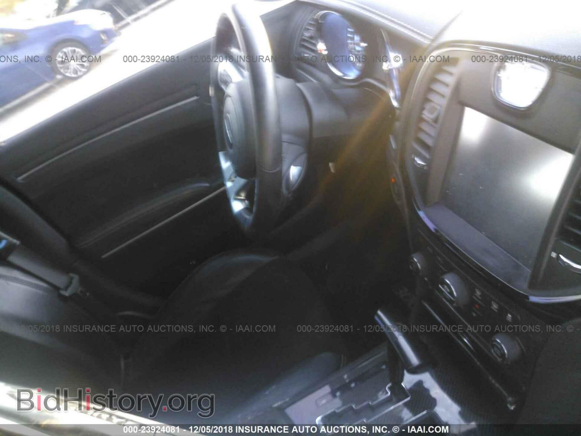 2012 CHRYSLER 300 - VIN: 2C3CCAFJ5CH800243 - Фото 5