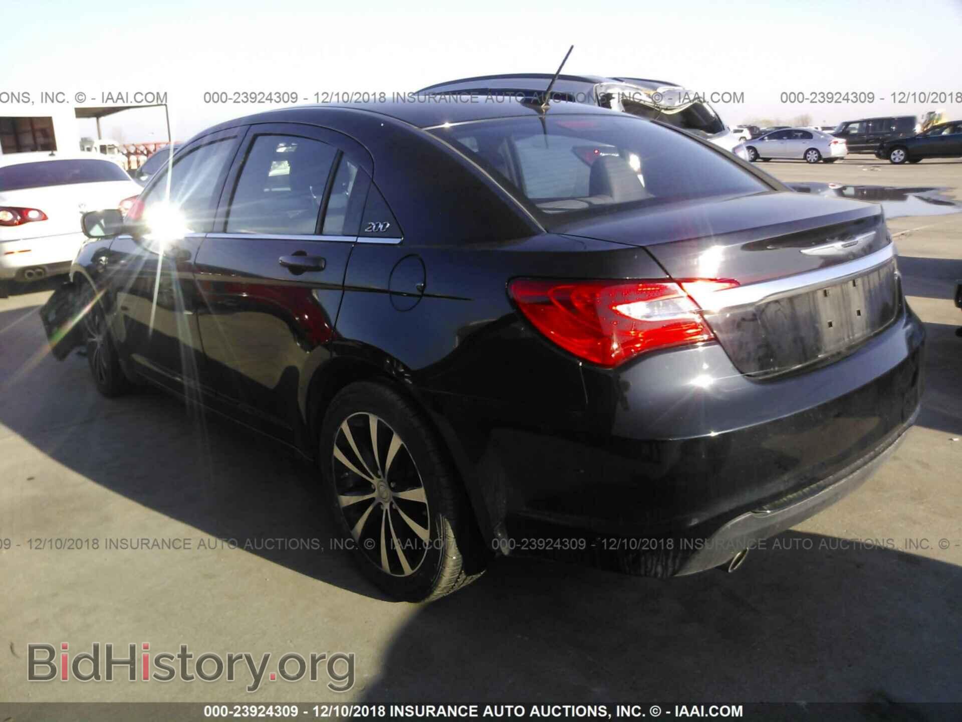 2013 CHRYSLER 200 - VIN: 1C3CCBBG8DN746882 - Photo 3