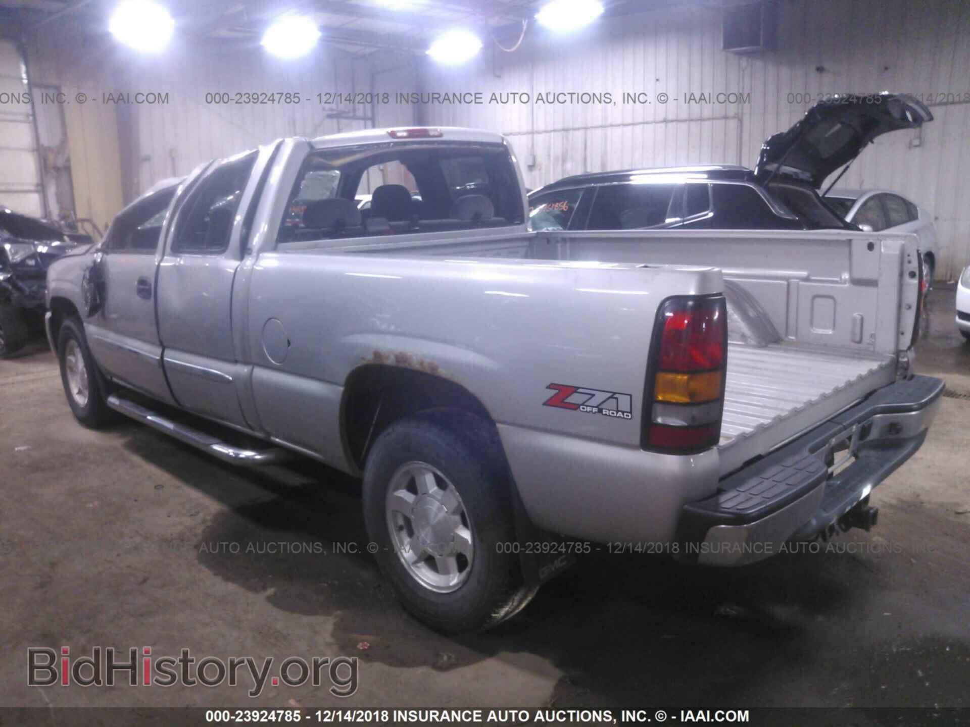 2006 GMC NEW SIERRA - VIN: 2GTEK19B761109627 - Фото 3