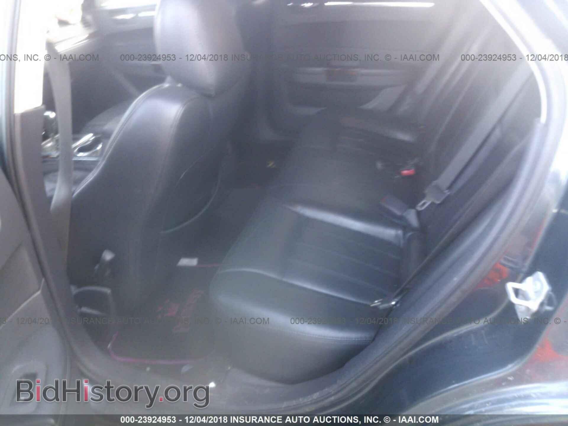 2008 CHRYSLER 300C - VIN: 2C3KA63H88H321547 - Фото 8