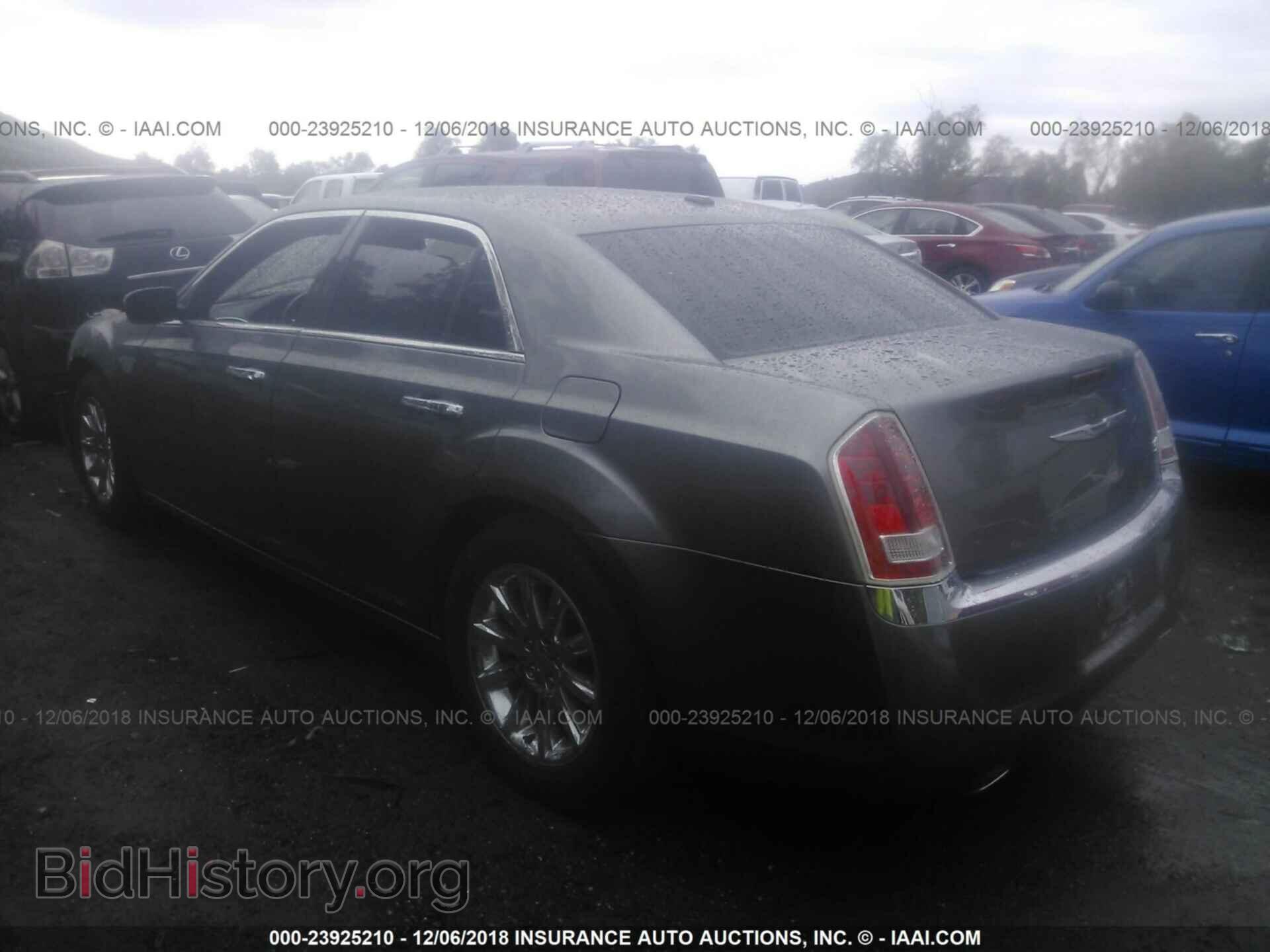 2011 CHRYSLER 300 - VIN: 2C3CA5CG4BH599181 - Фото 3