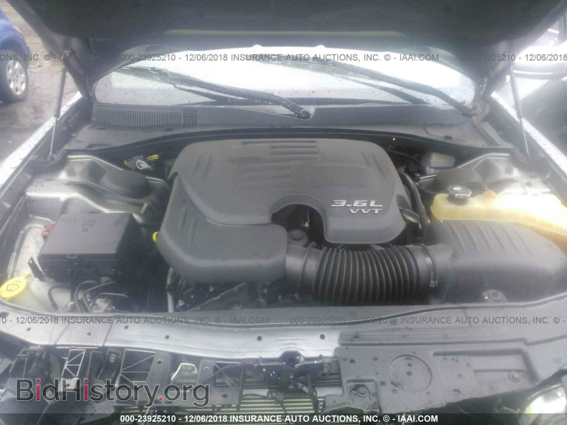 2011 CHRYSLER 300 - VIN: 2C3CA5CG4BH599181 - Фото 10