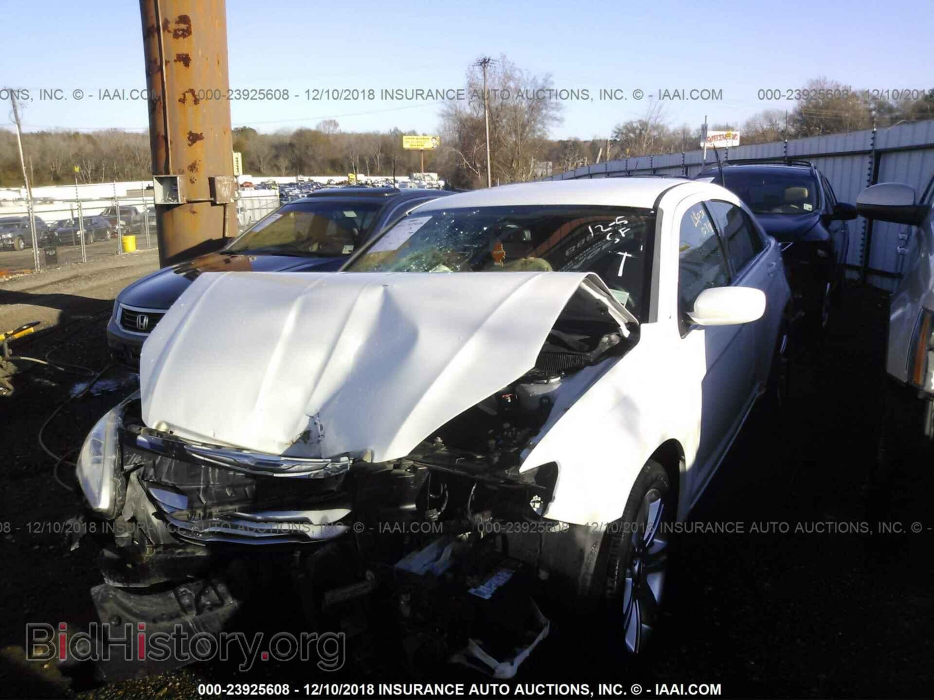 2013 CHRYSLER 200 - VIN: 1C3CCBBB8DN500659 - Фото 2