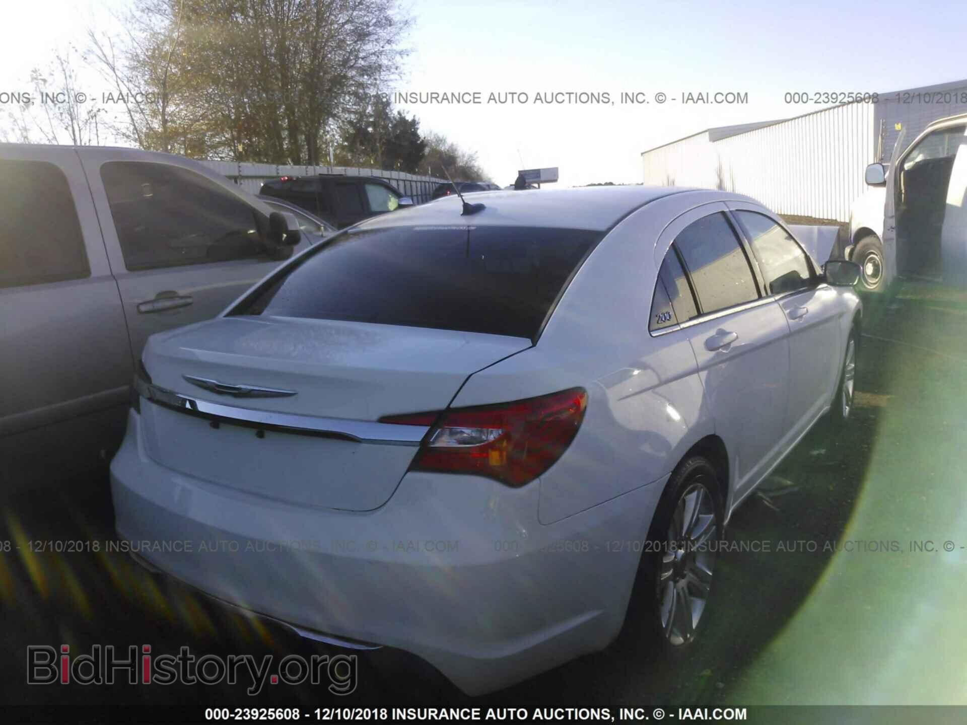 2013 CHRYSLER 200 - VIN: 1C3CCBBB8DN500659 - Фото 4