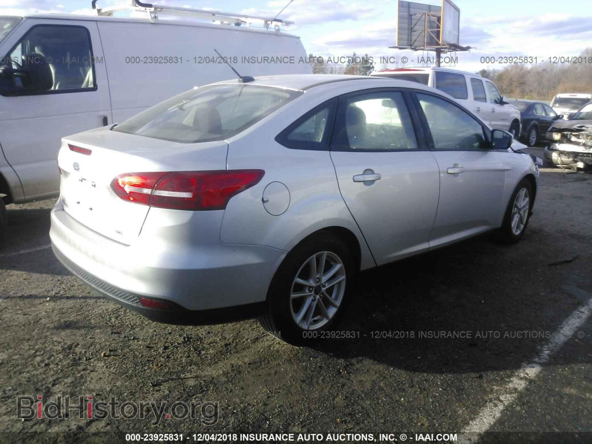 2017 FORD FOCUS - VIN: 1FADP3F23HL336510 - Photo 4
