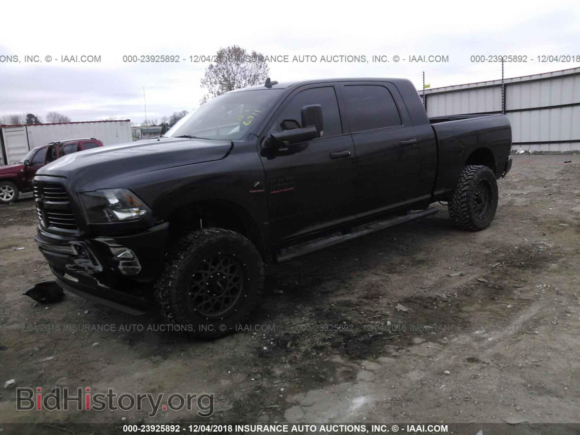 2016 RAM 2500 - VIN: 3C6UR5ML1GG126311 - Фото 2