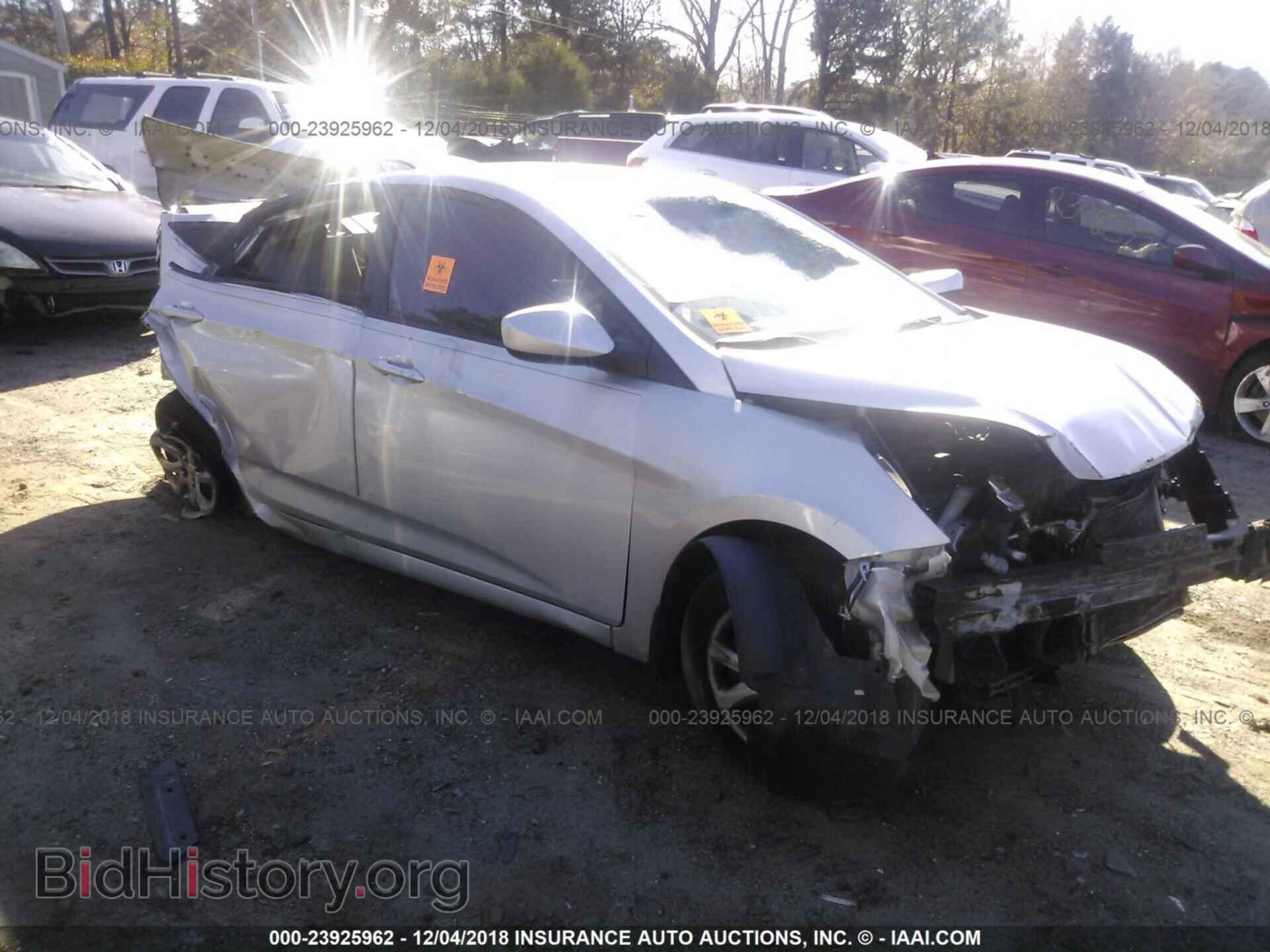 Photo KMHCT4AEXCU200303 - HYUNDAI ACCENT 2012